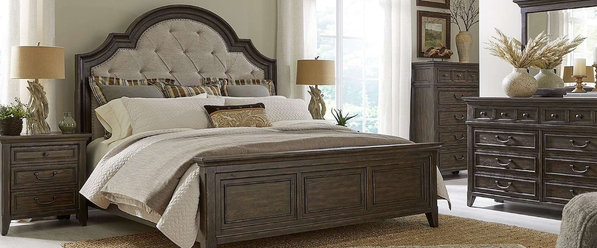 Traditional 5-Piece King Bedroom Set