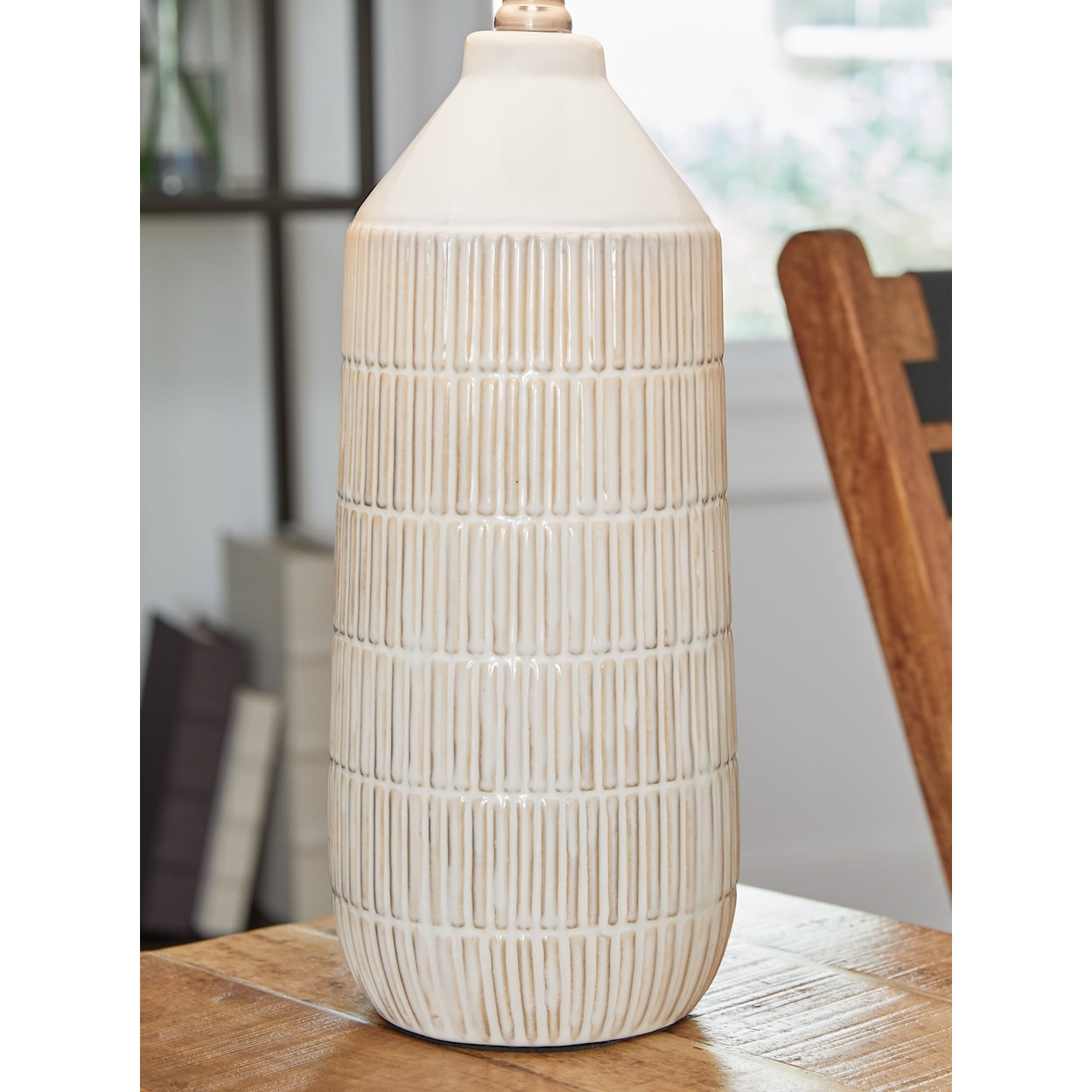 Signature Design by Ashley Willport Ceramic Table Lamp