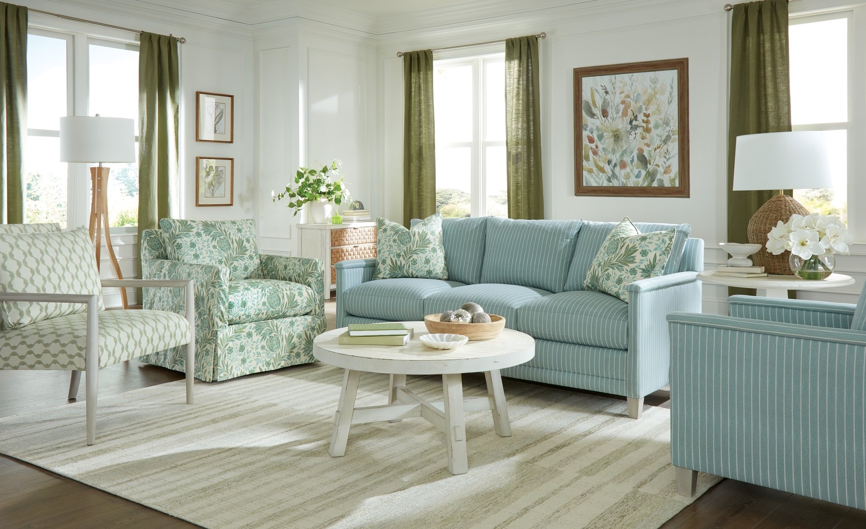 Craftmaster 7437SS 3-Cushion Sofa