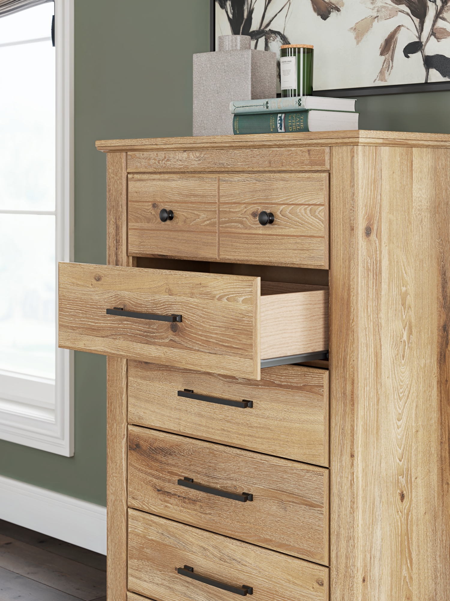Signature Design by Ashley Makidern Five Drawer Chest
