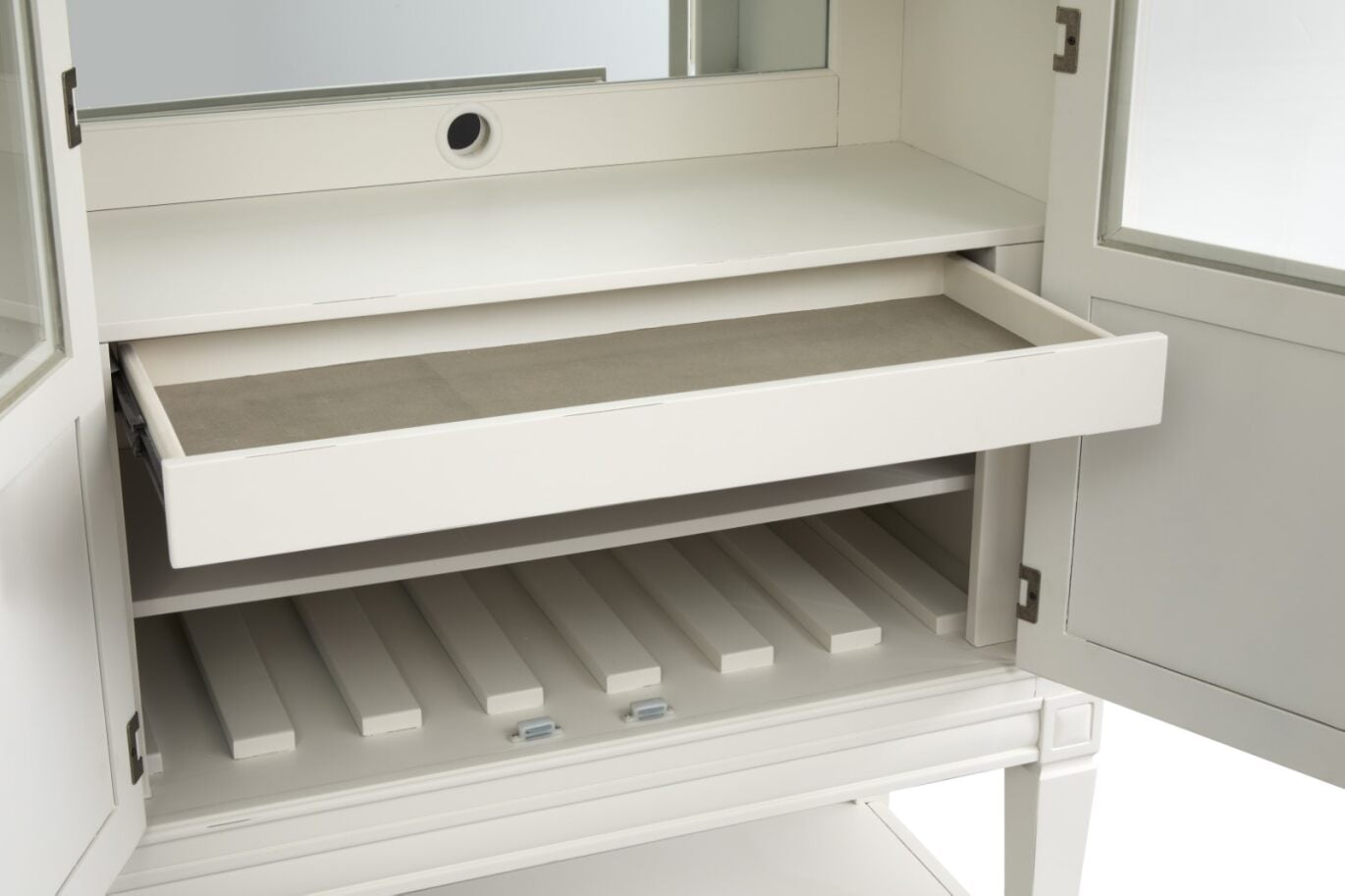 Magnussen Home Willowbrook 9-Piece Dining Room Set