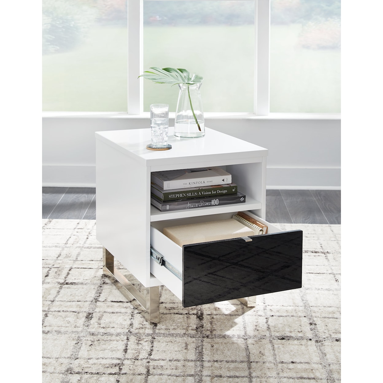 Signature Design by Ashley Furniture Gardoni Chairside End Table
