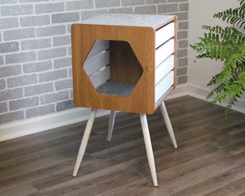 Contemporary Felt-Lined Cat Bed/Nester