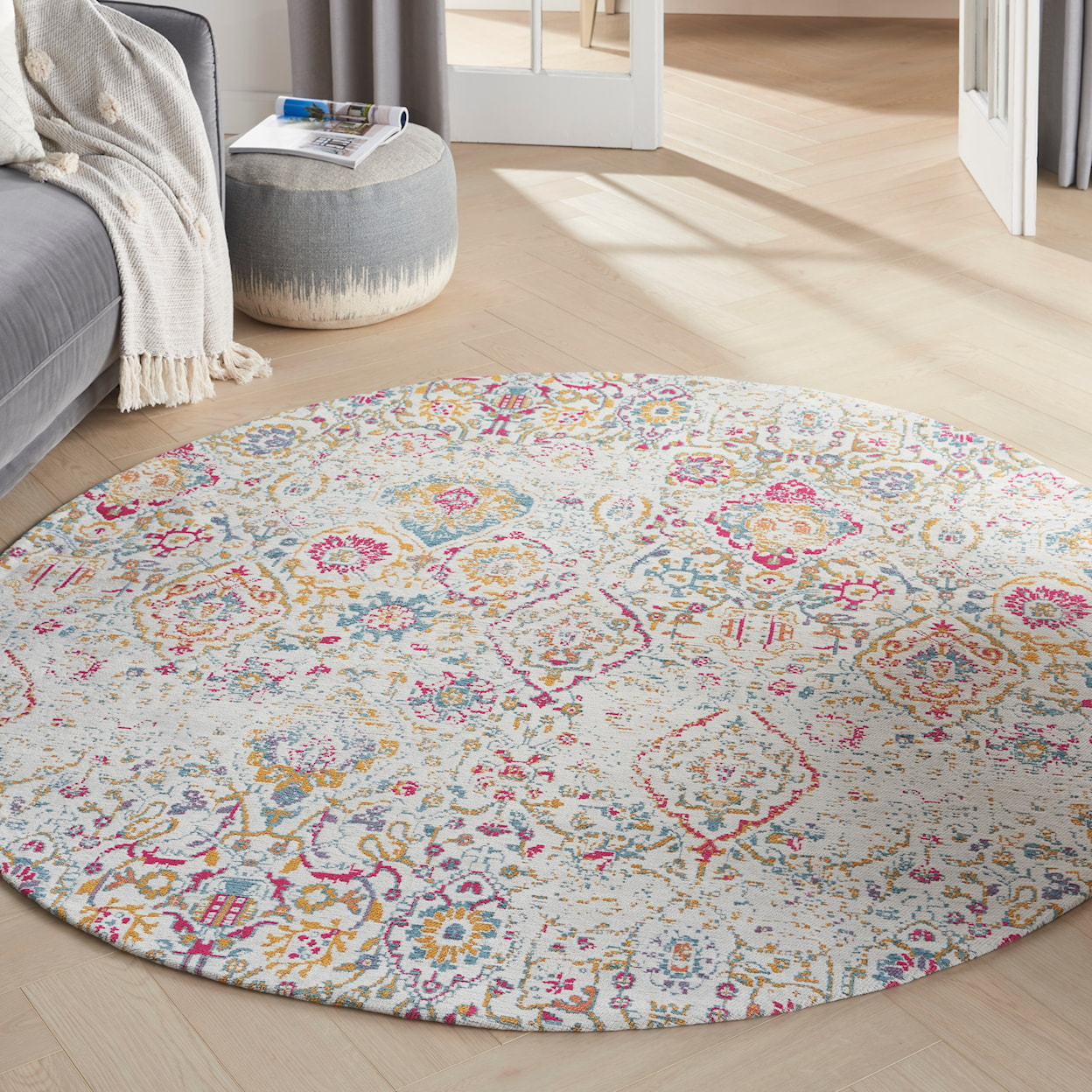 Nourison Damask 6' Round  Rug