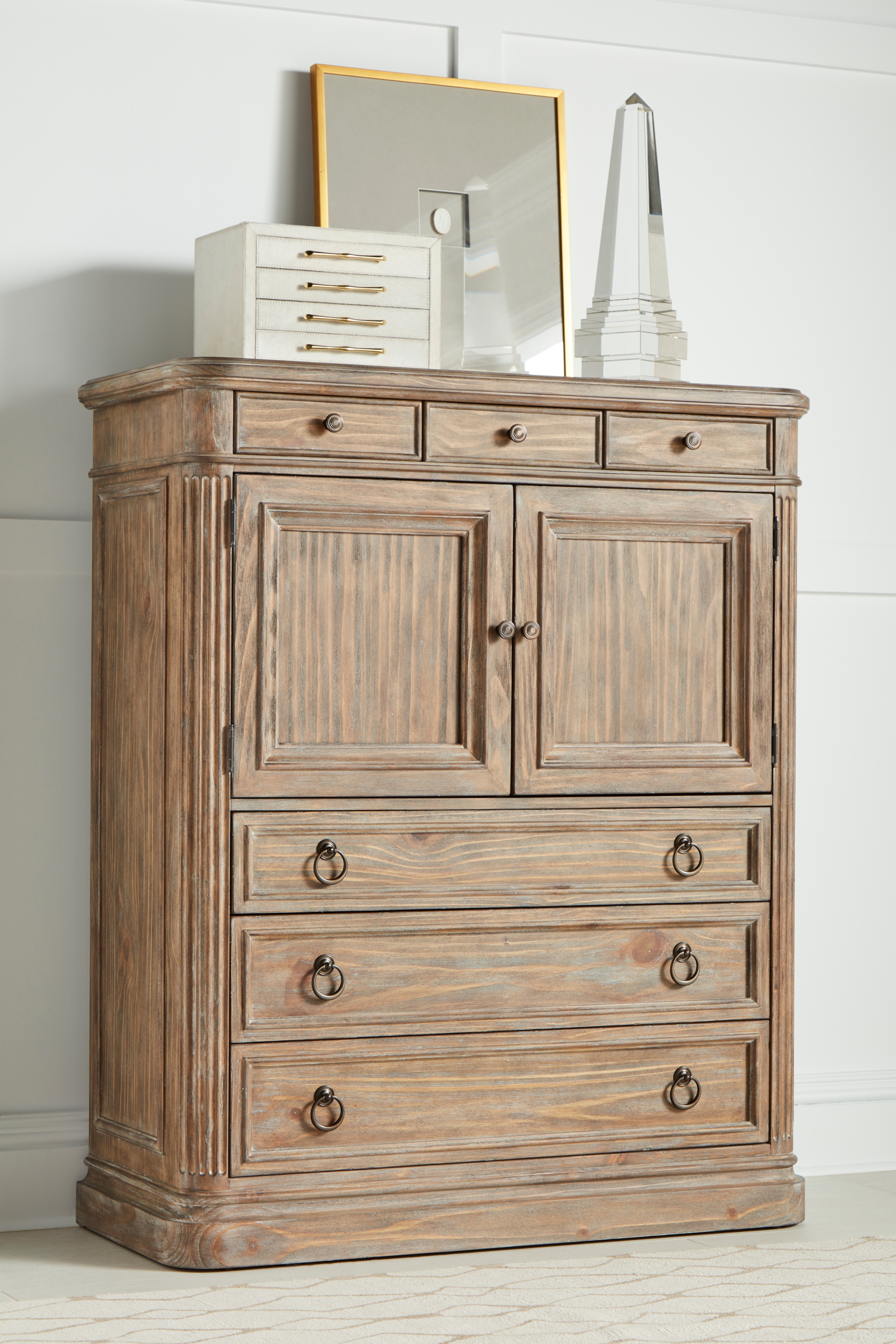 Door / Drawer Chest 