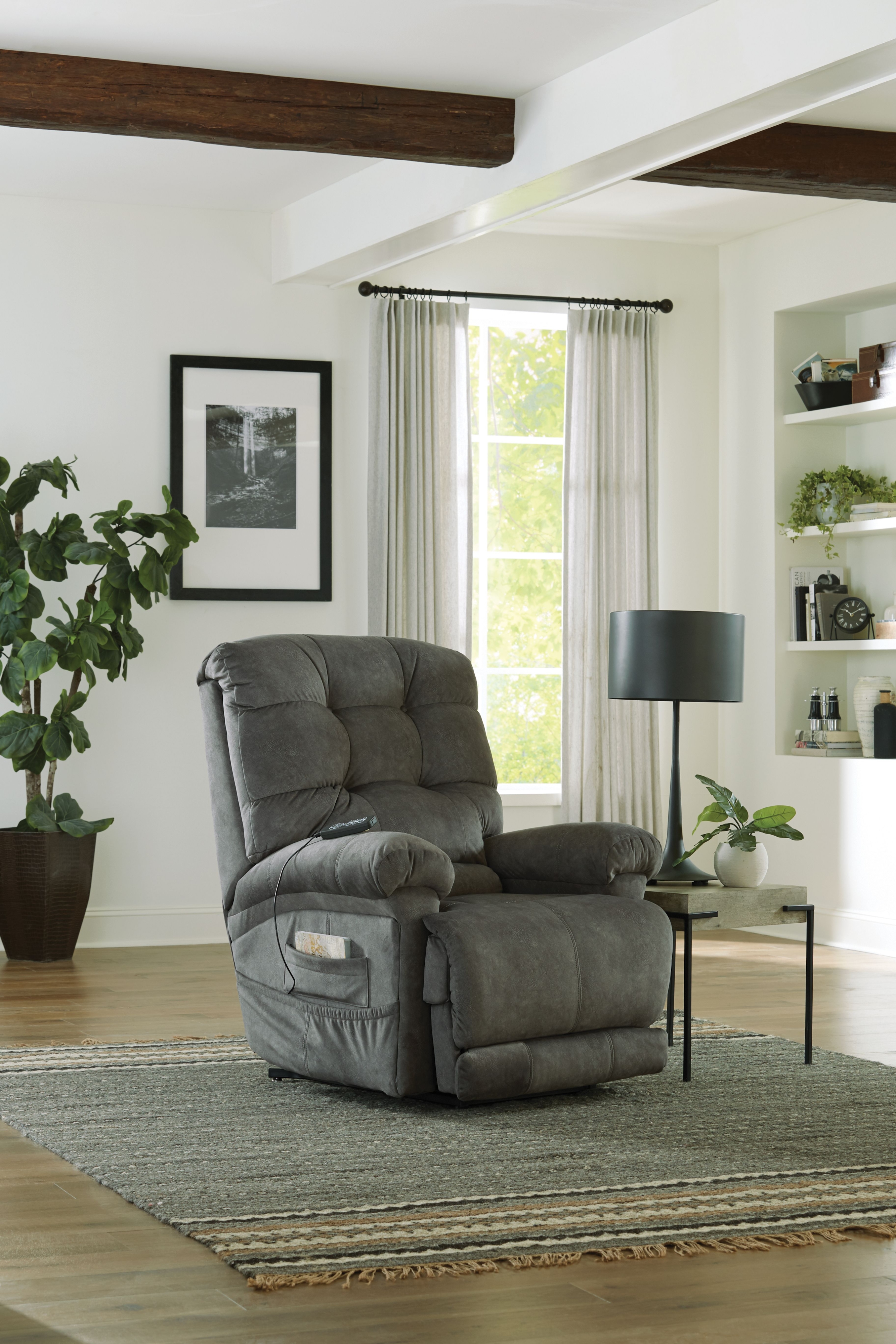 Catnapper 4892 Longevity Power Lift Lay-Flat Recliner