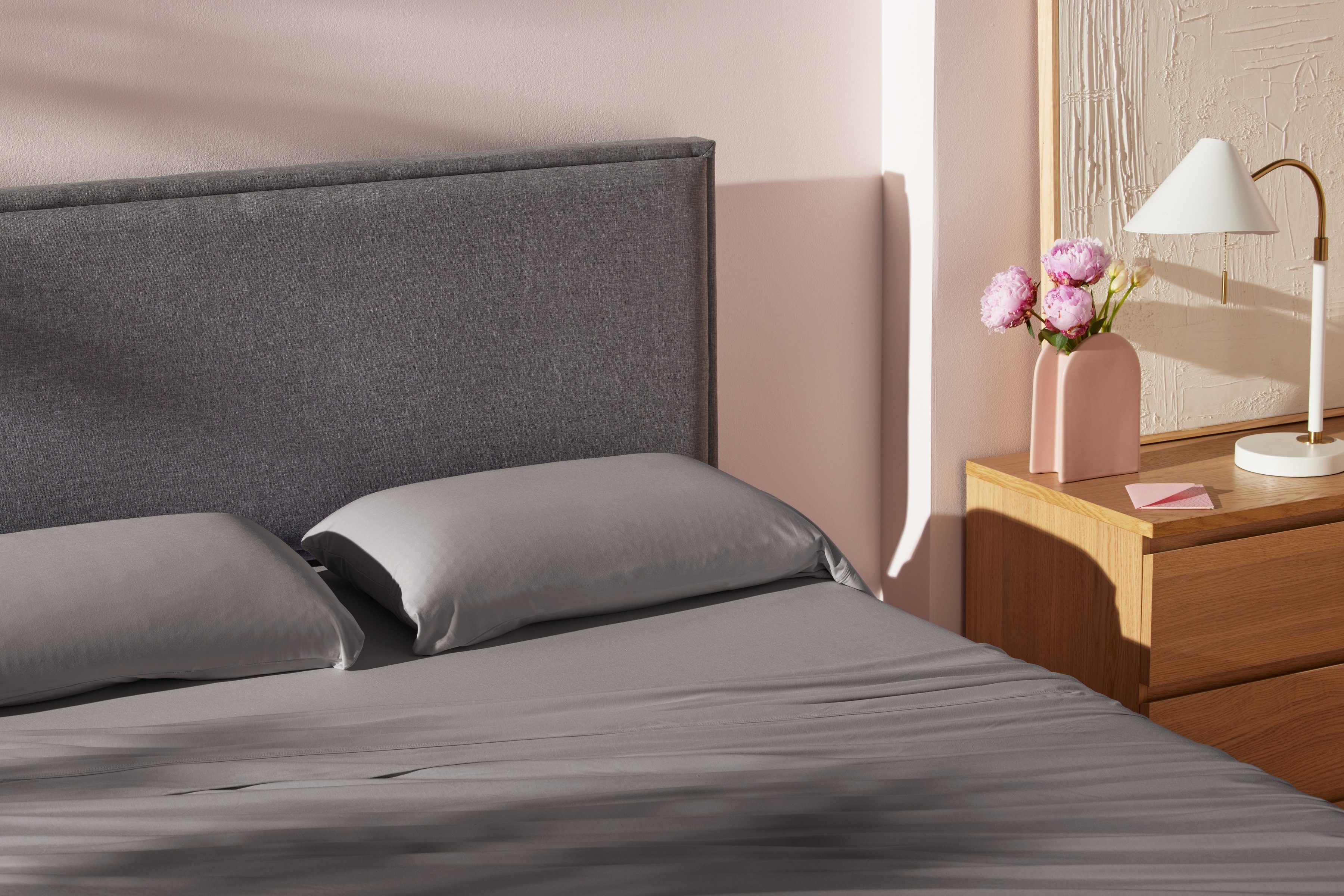 SoftStretch Standard Pillowcase Grey