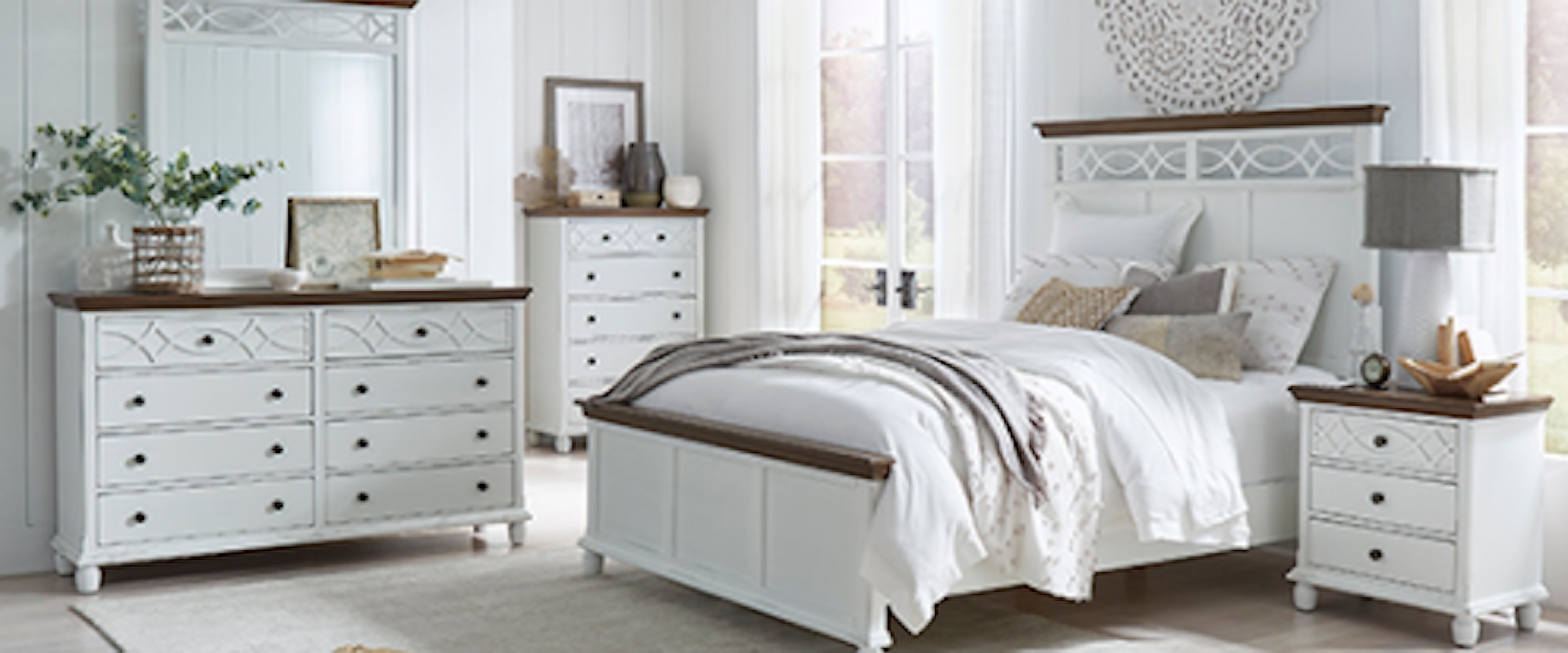 Traditional Queen Bedroom Group