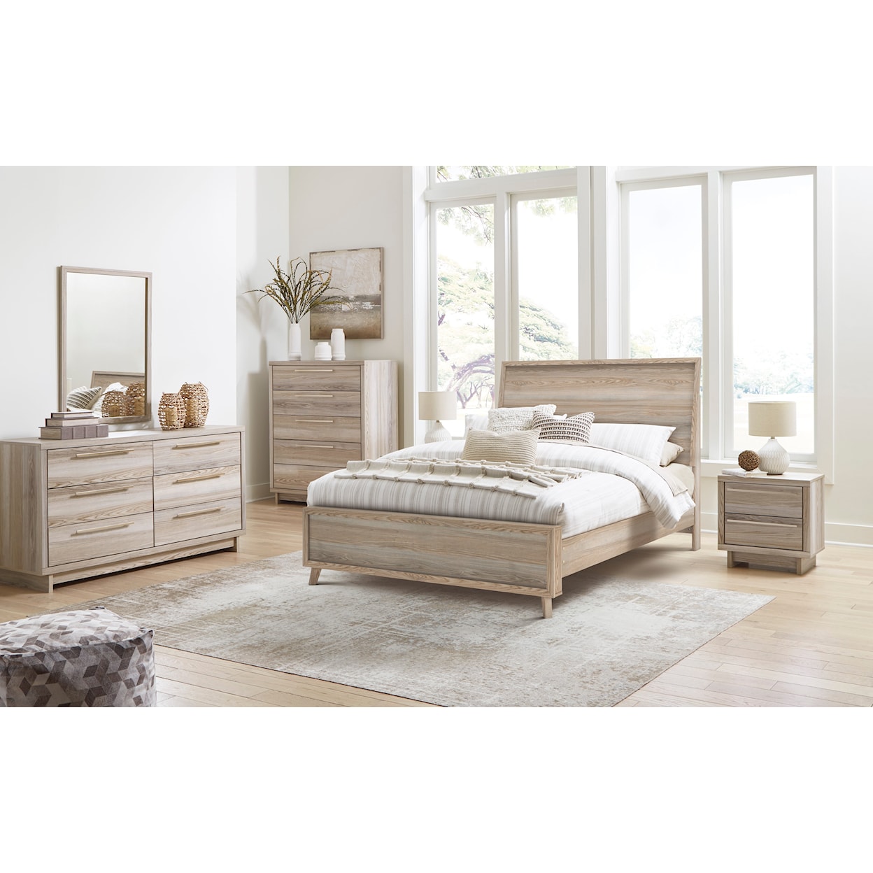 Signature Design by Ashley Hasbrick Queen Panel Bed