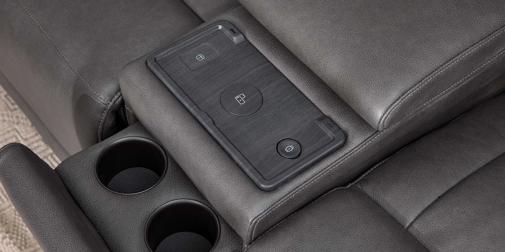 Bassett Club Level - Benson Benson Power Reclining Loveseat w/ Console