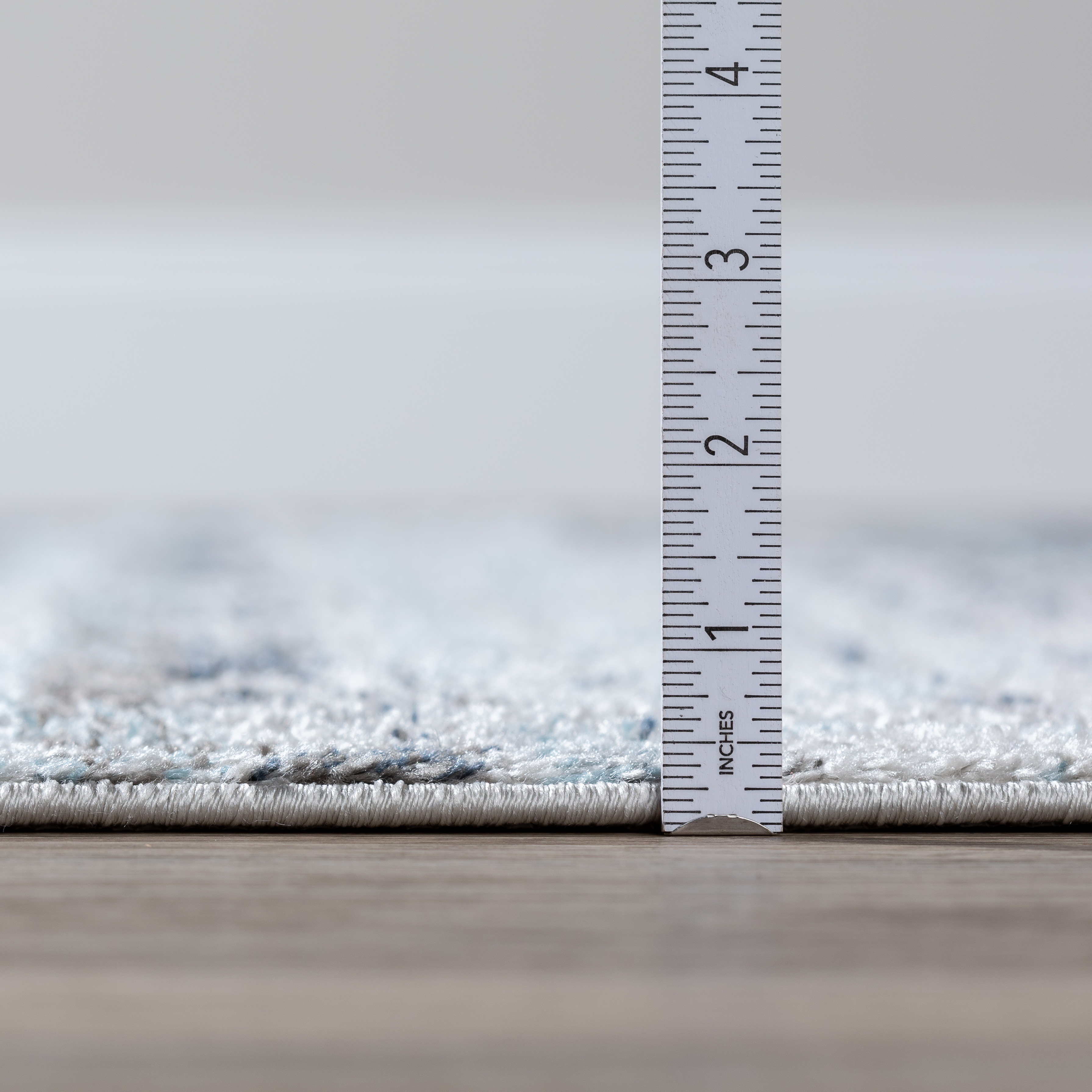 Dalyn Gala Silver 4'11"X7' Rug