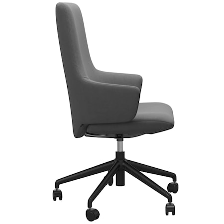 Executive Office Chair with High Back &amp; Arms