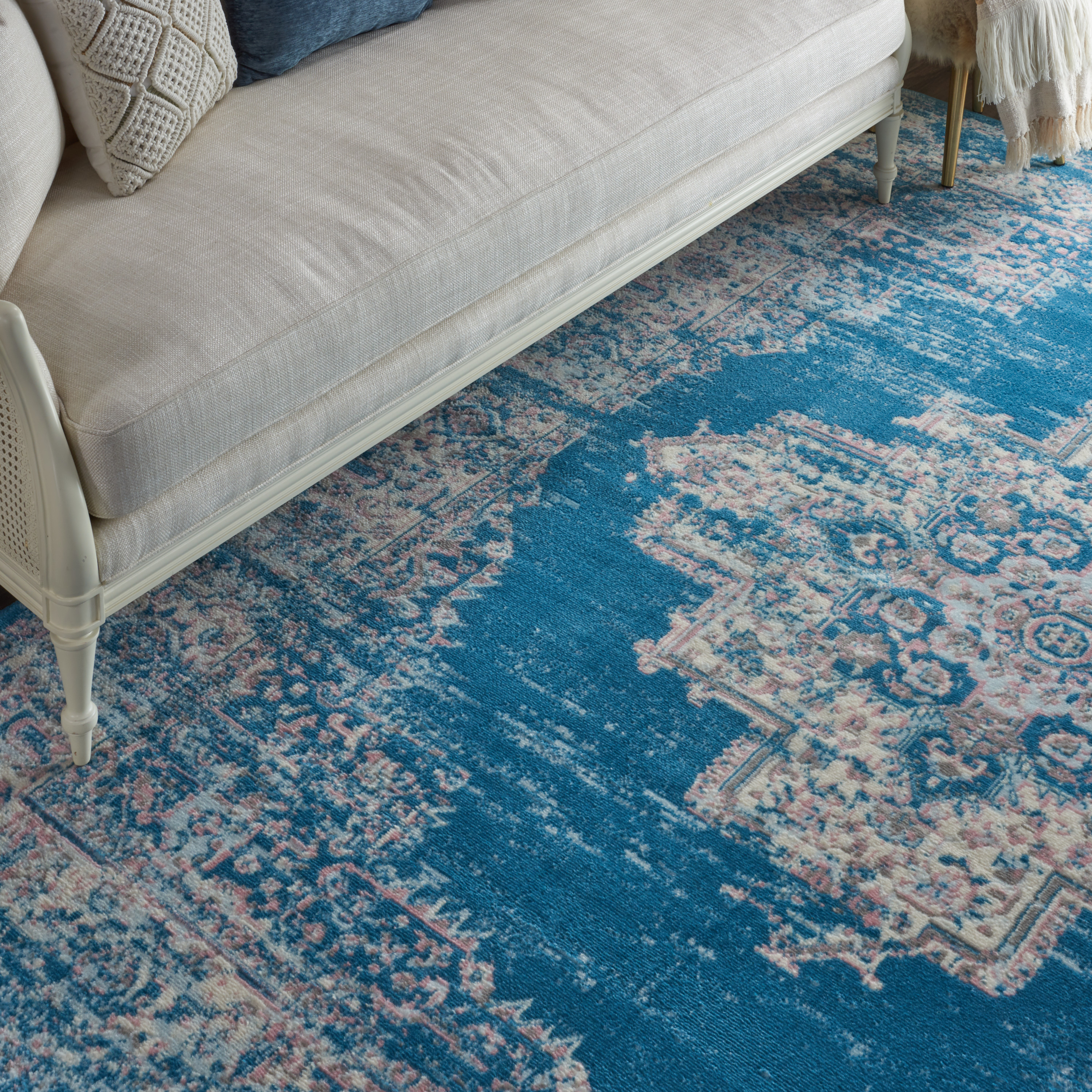 Nourison Grafix 7' x 10'  Rug