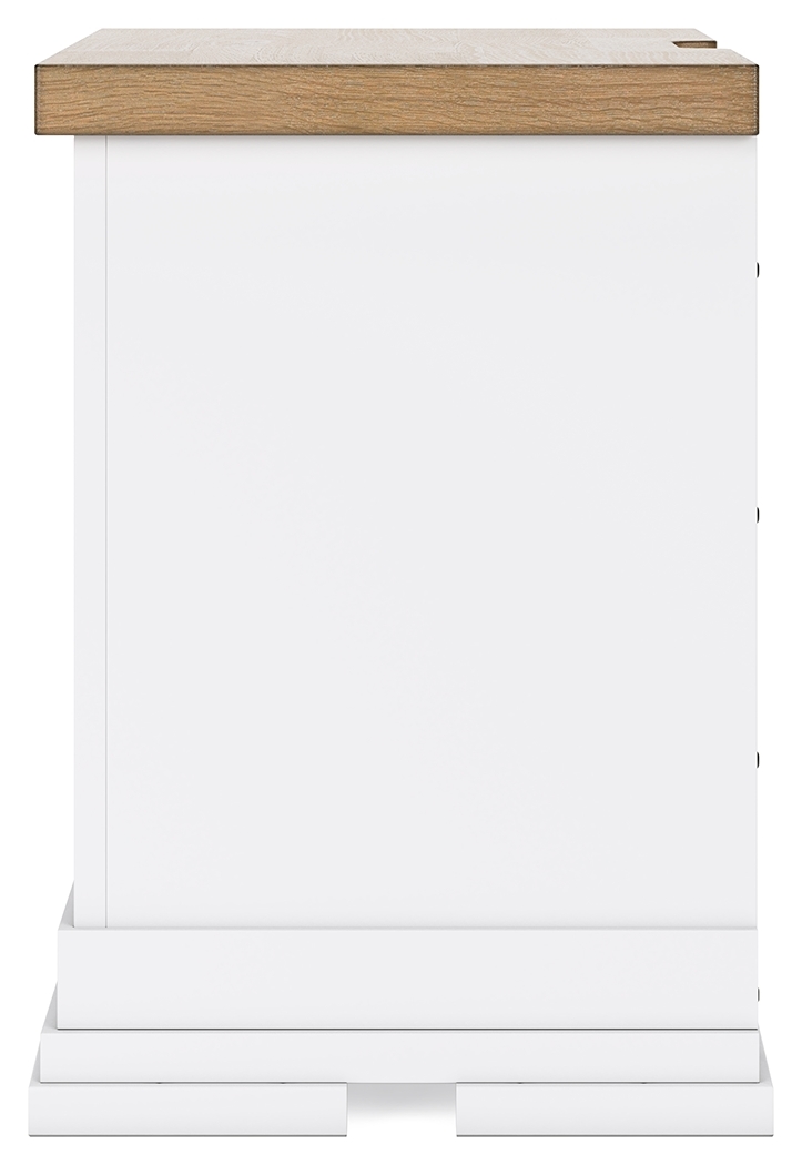 Benchcraft Ashbryn 3-Drawer Nightstand