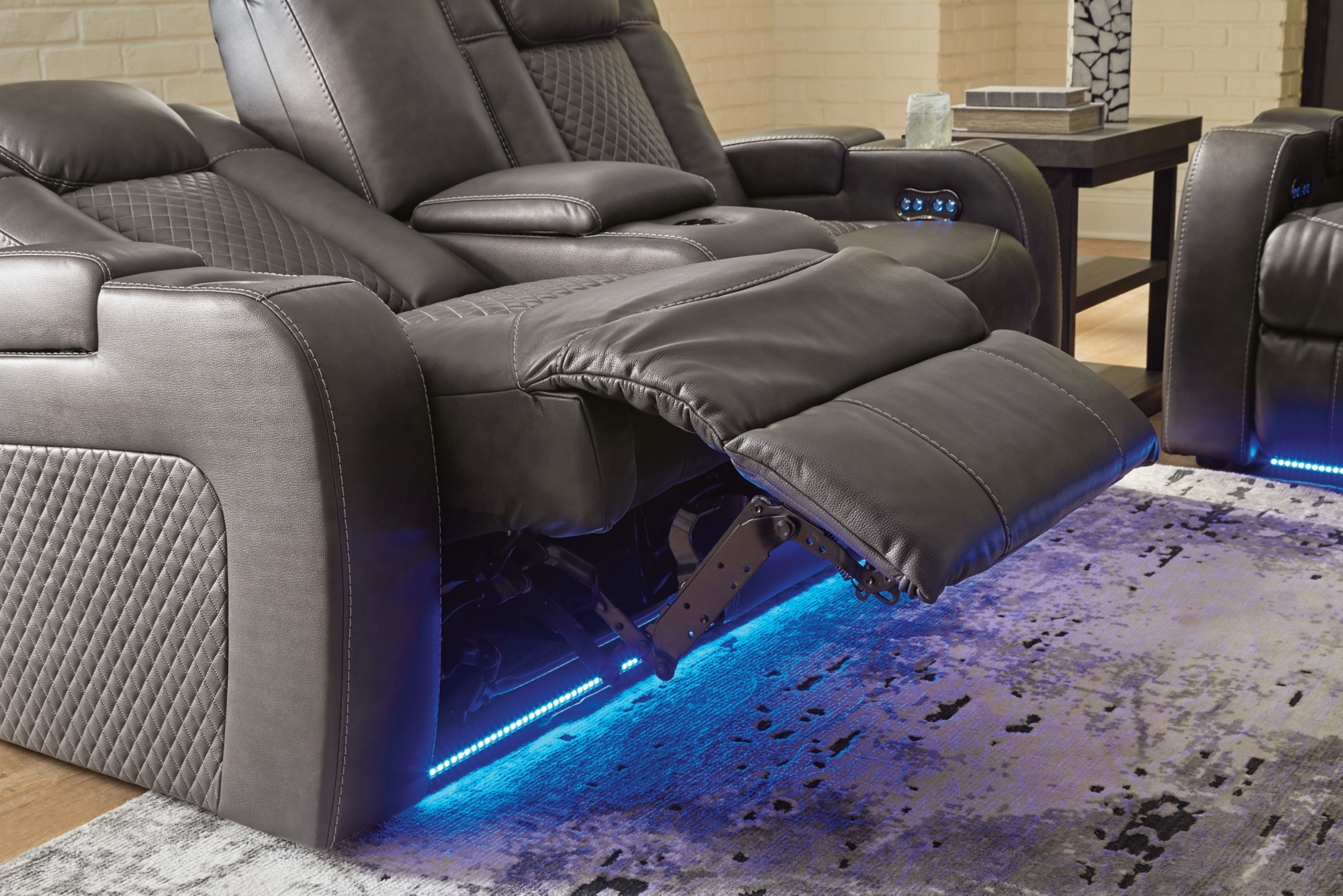 Signature Design by Ashley Fyne-Dyme Pwr Rec Loveseat/Con/Adj Hdrst