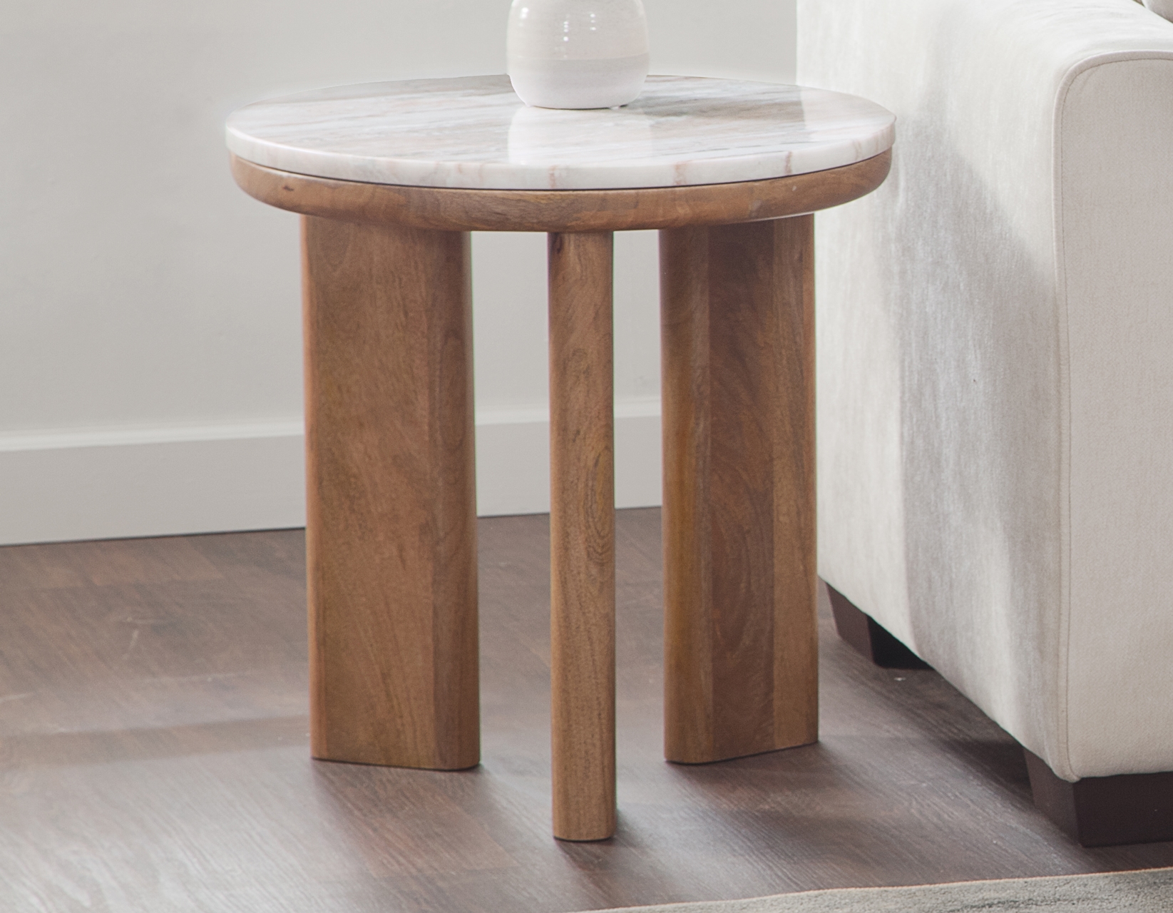 Steve Silver Sidney 22" Round Marble-Top End Table