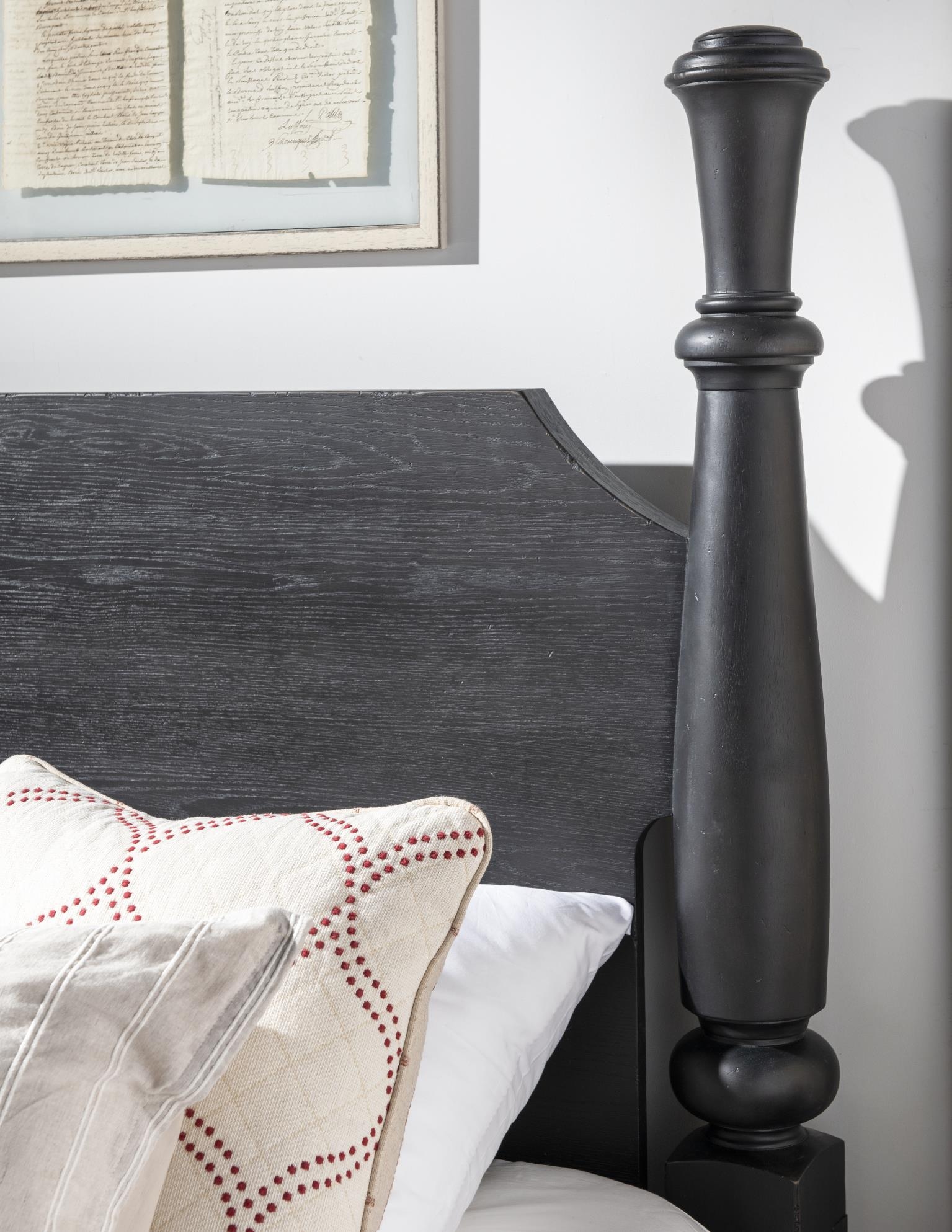 Chimney Post Bed 5/0 Queen