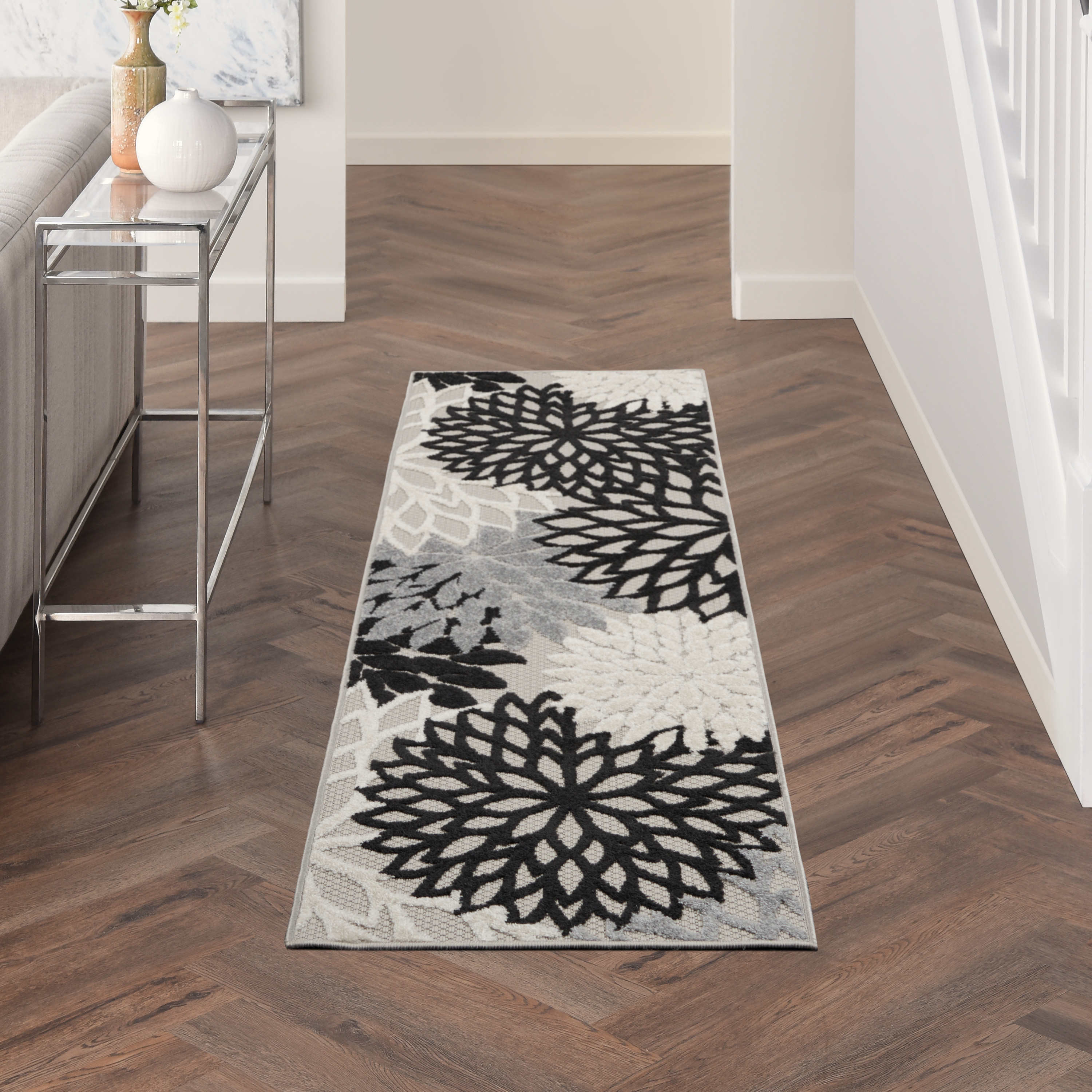 2' x 6'  Rug
