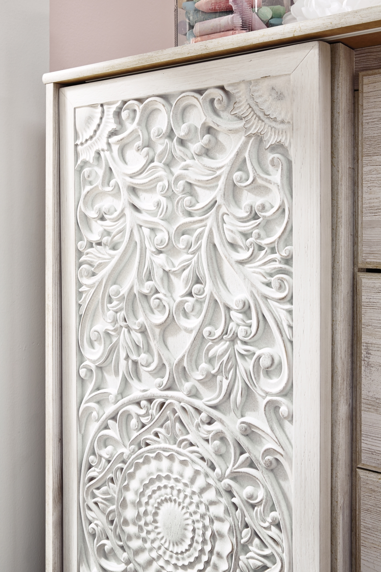 Signature Design by Ashley Paxberry Queen Bedroom Set