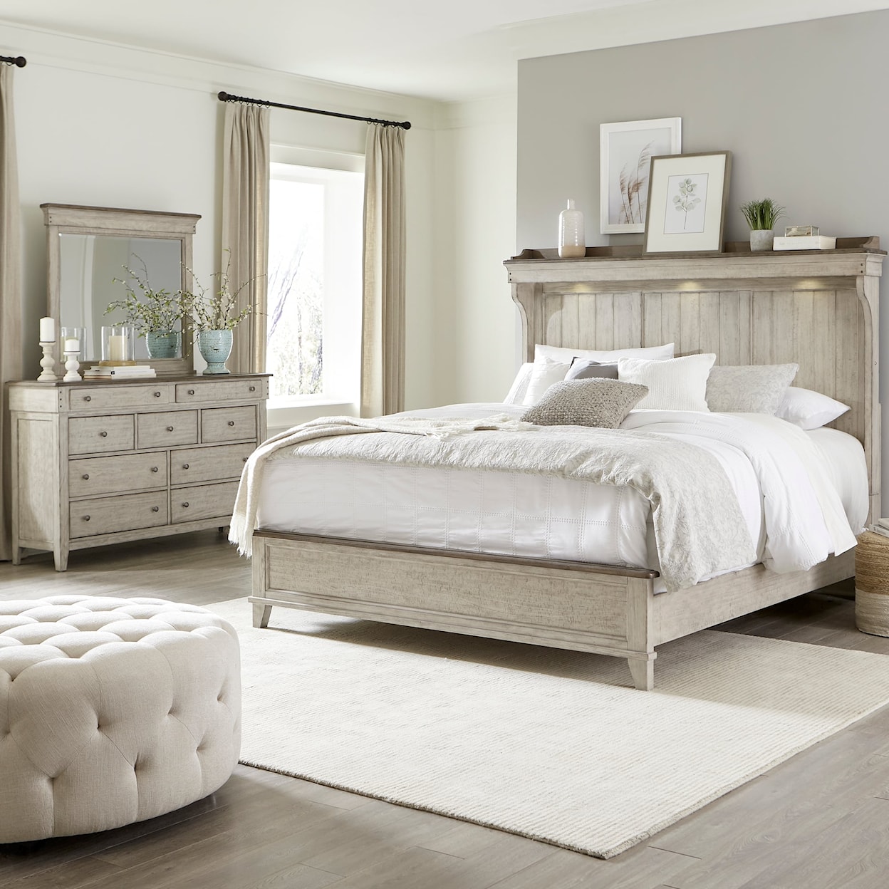 Liberty Furniture Ivy Hollow 3-Piece King Mantle Bedroom Set