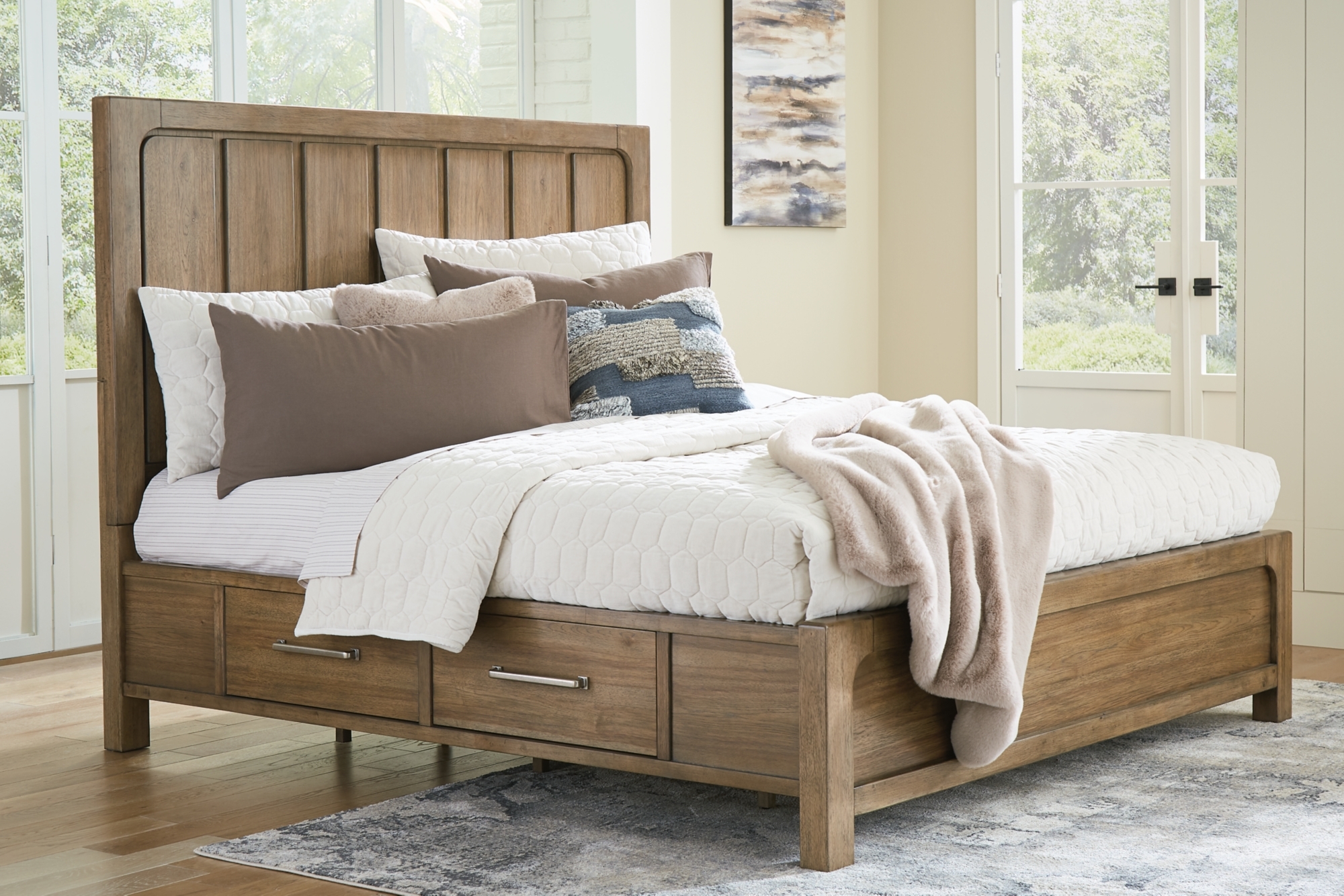 Signature Design by Ashley Cabalynn King Panel Bed