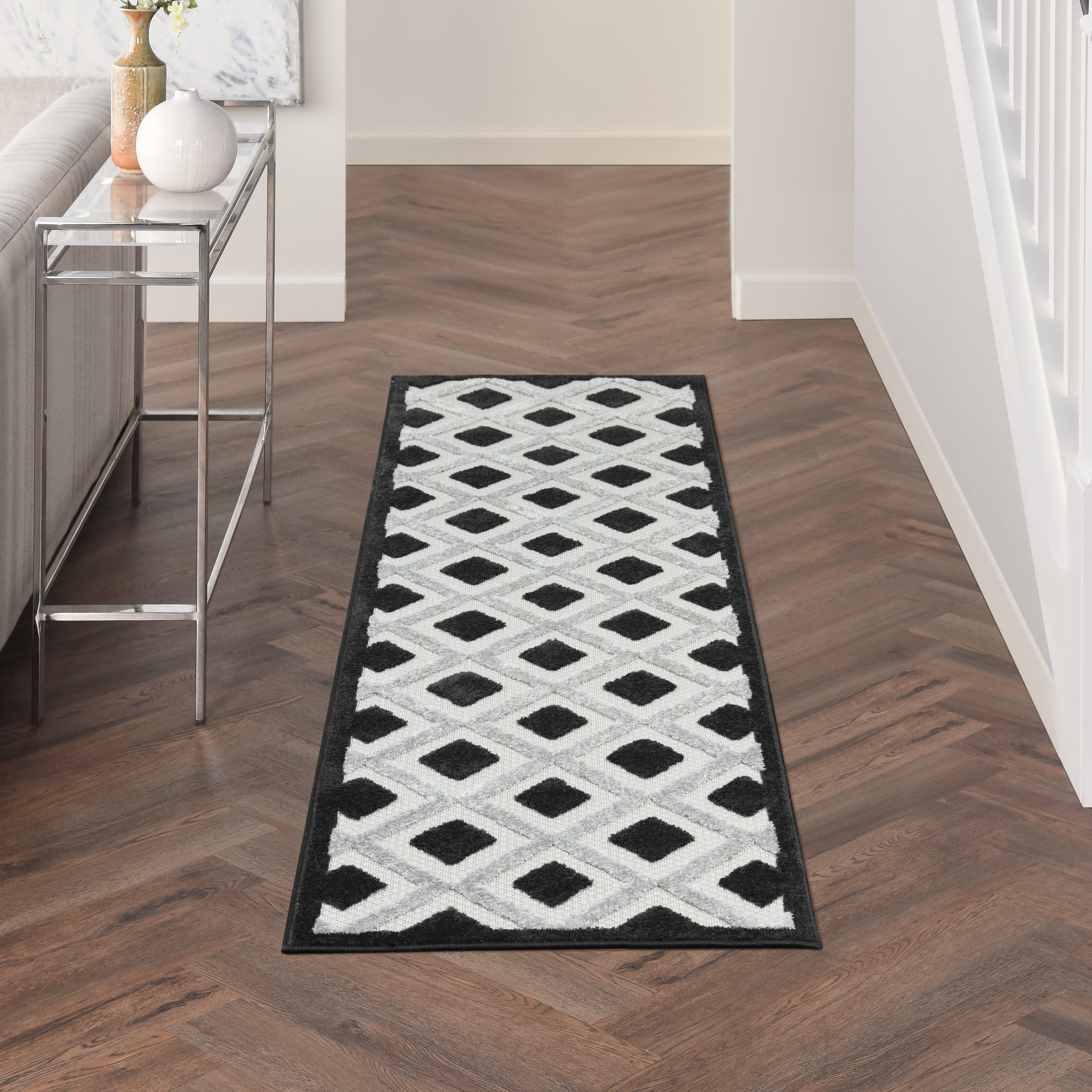 2'3" x 8'  Rug