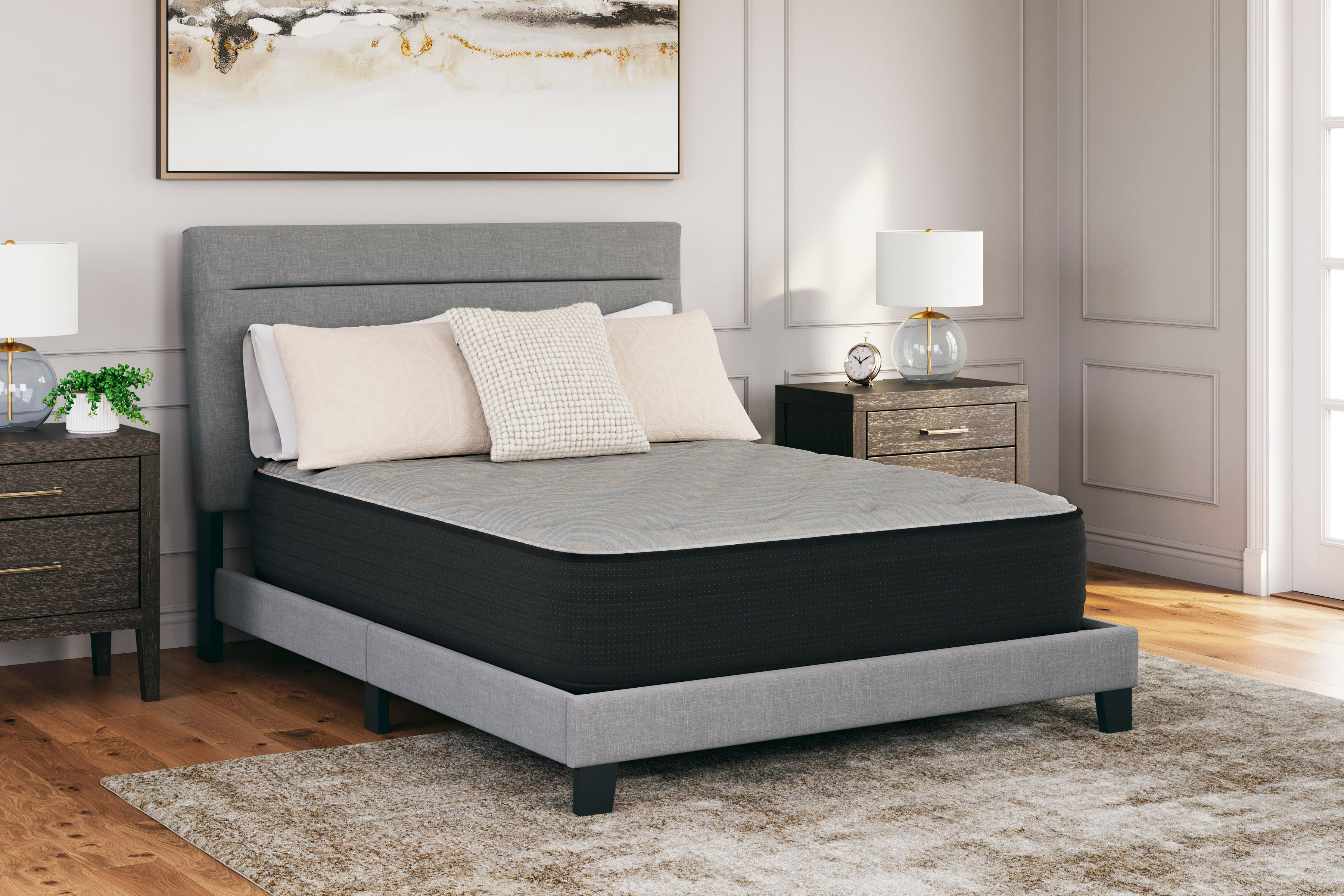 American Mattress Company Hollywood M41531 Queen Mattress American