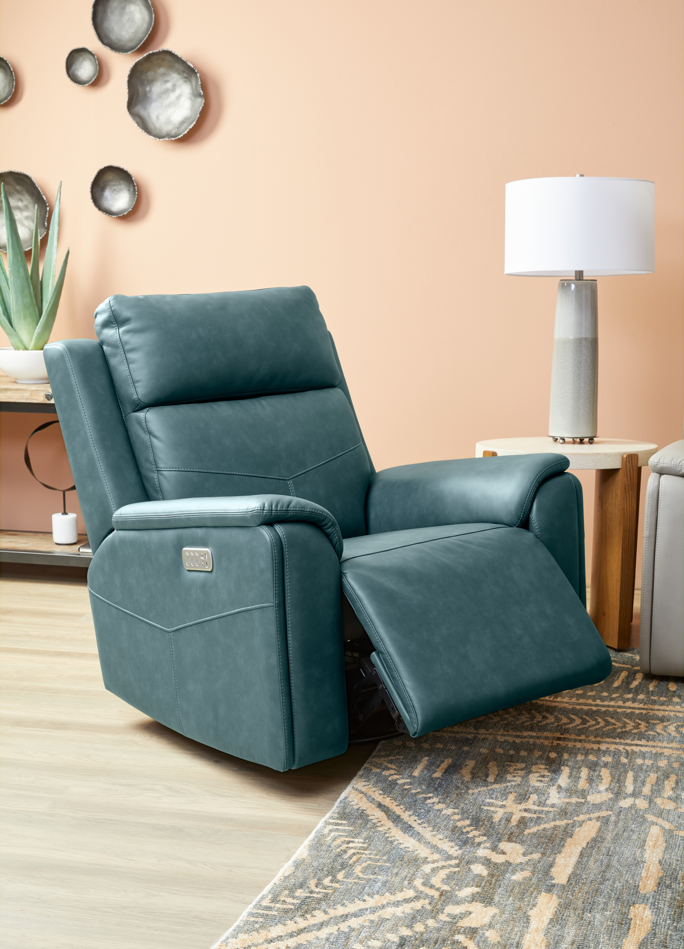Flexsteel Vernon Swivel Gliding Power Recliner