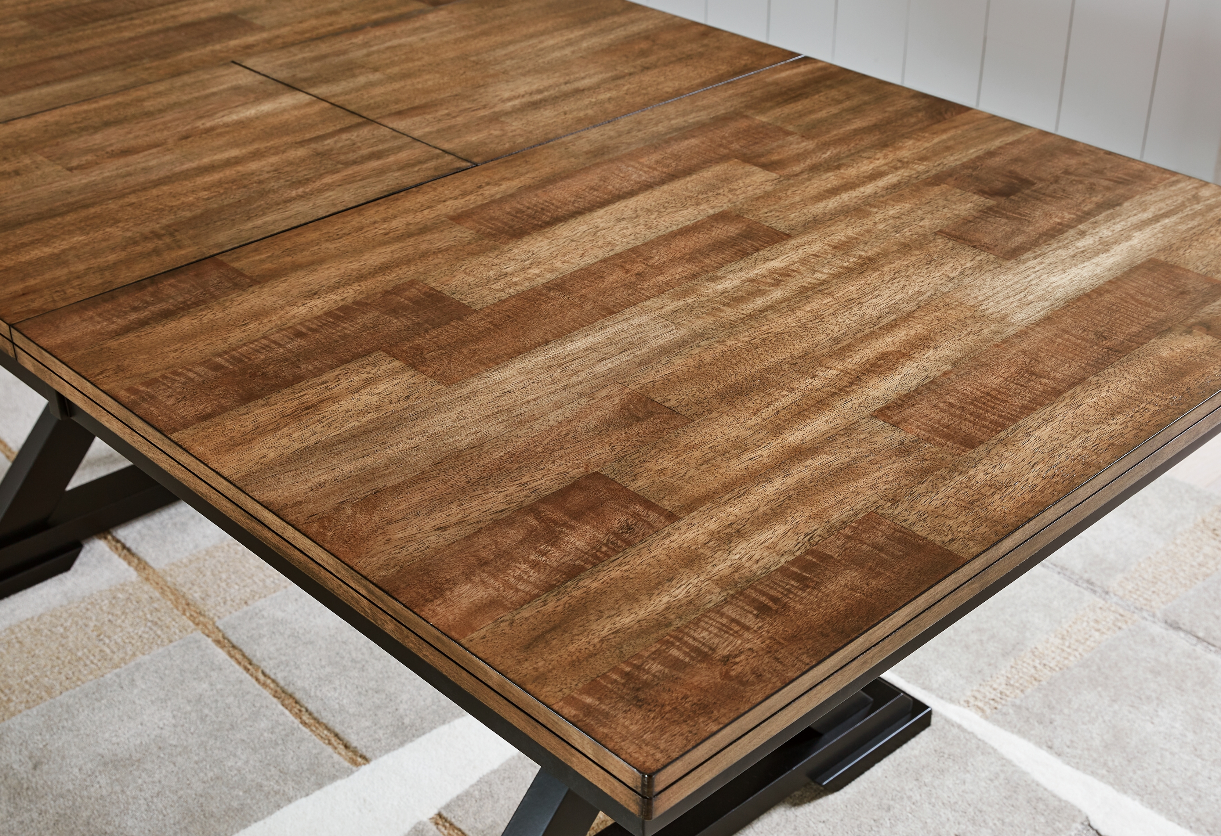 Signature Design by Ashley Wildenauer Dining Set