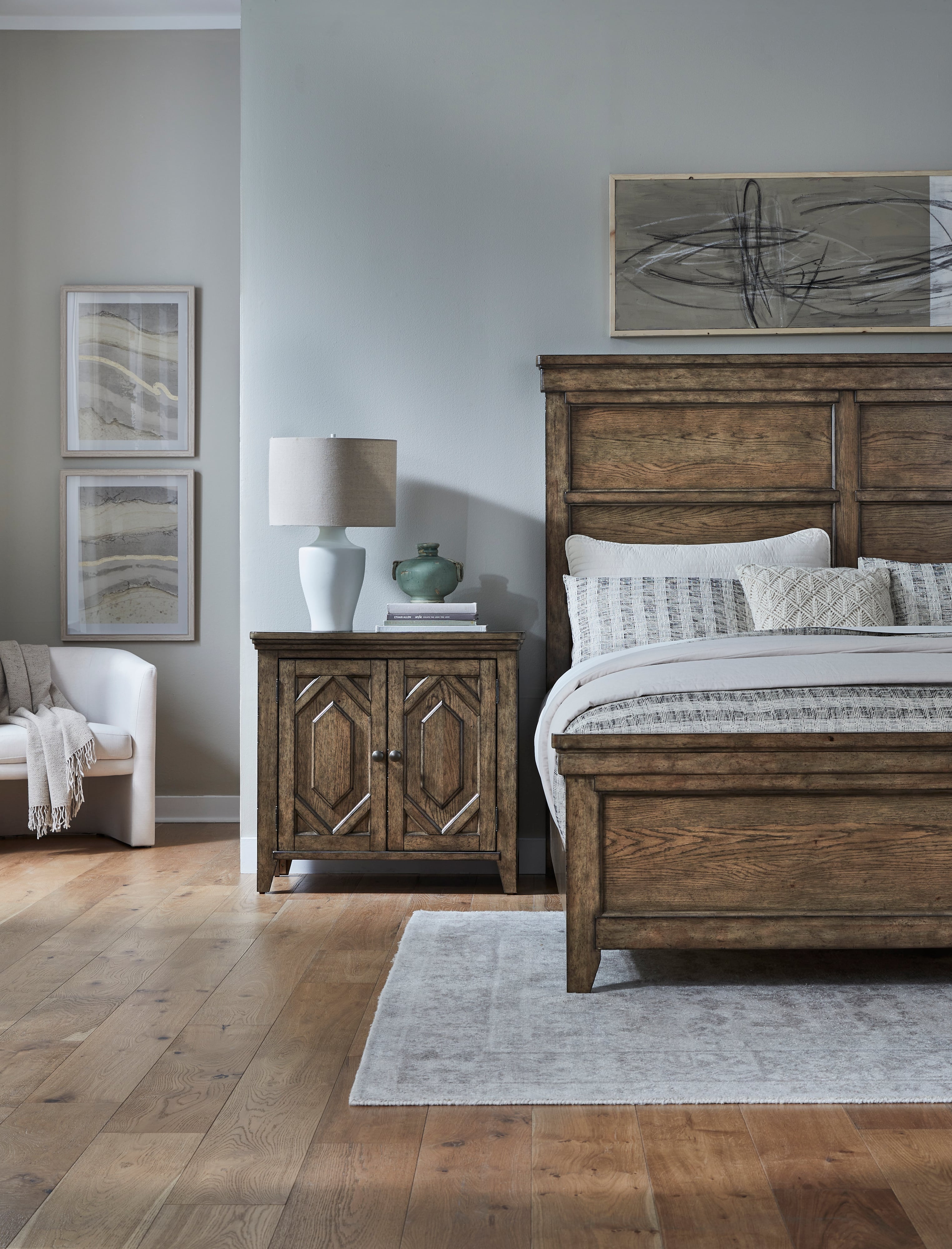 Liberty Furniture Carolina Park 2-Door Bedside Chest with Charging Station