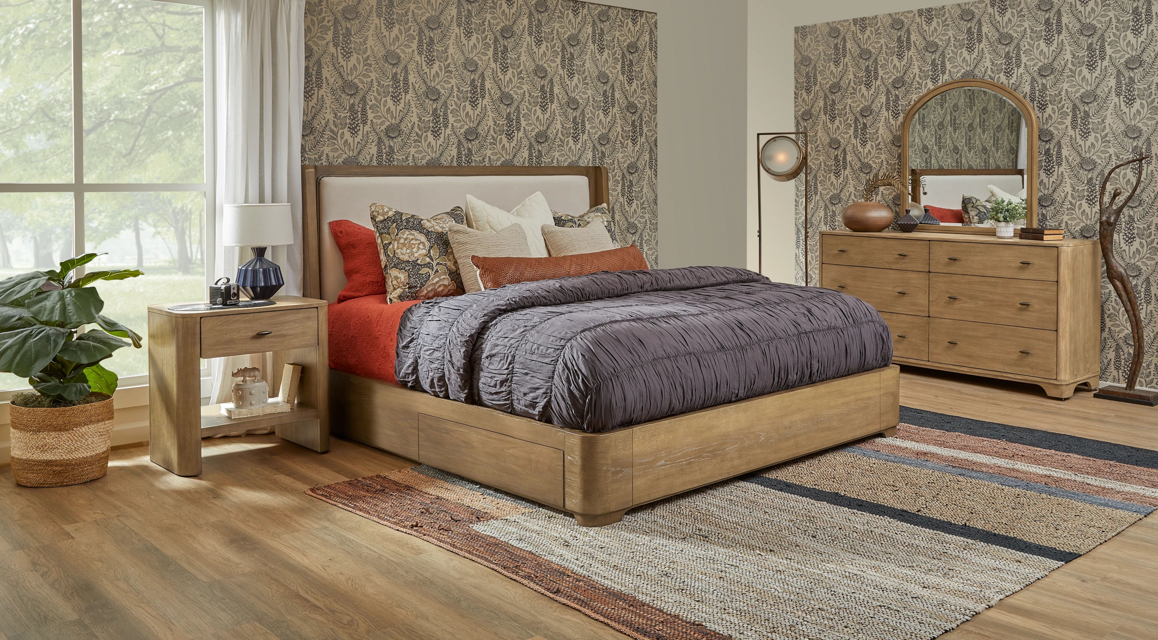 Flexsteel Statements Normandy King Upholstered Storage Bed