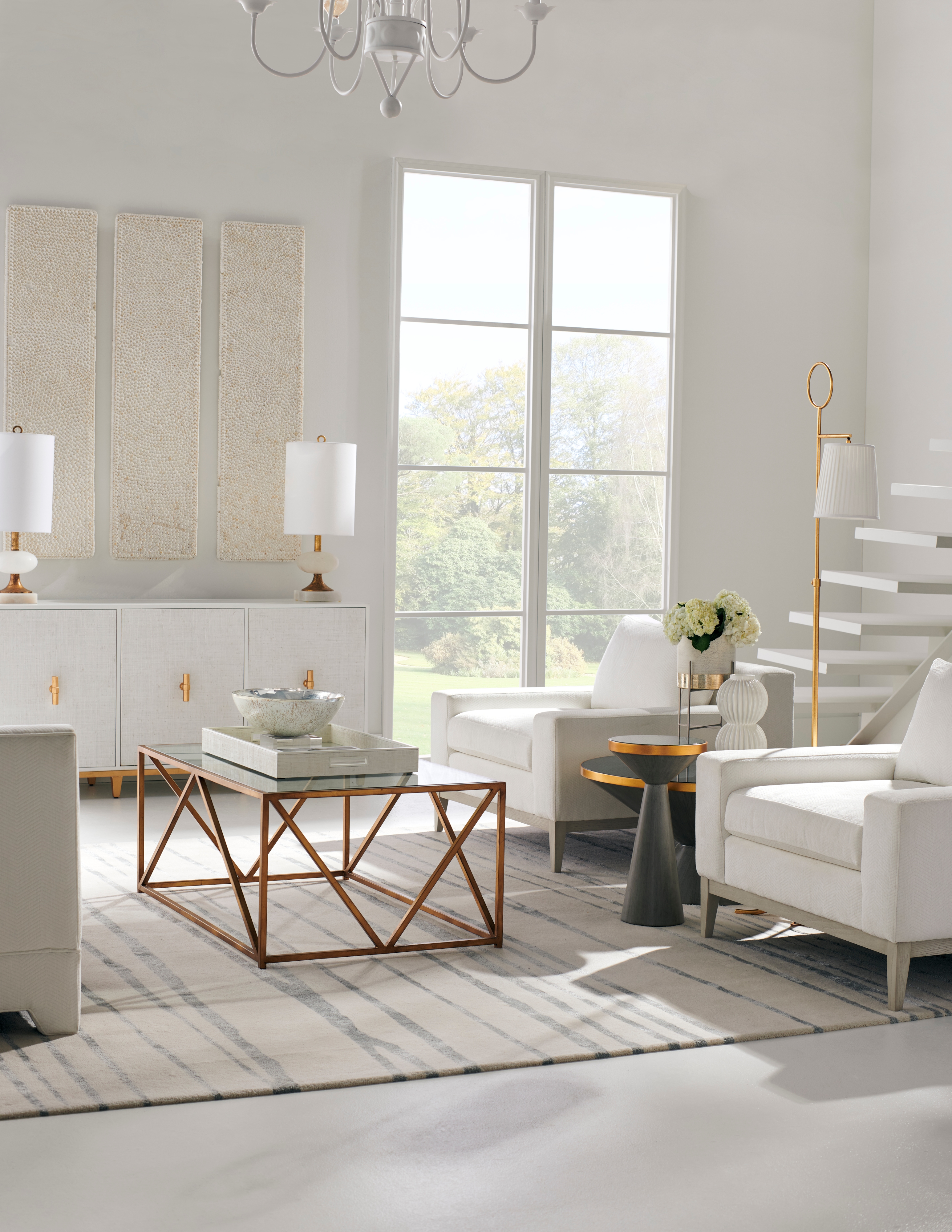 Chelsea House Jamie Merida Kiawah Tray - White