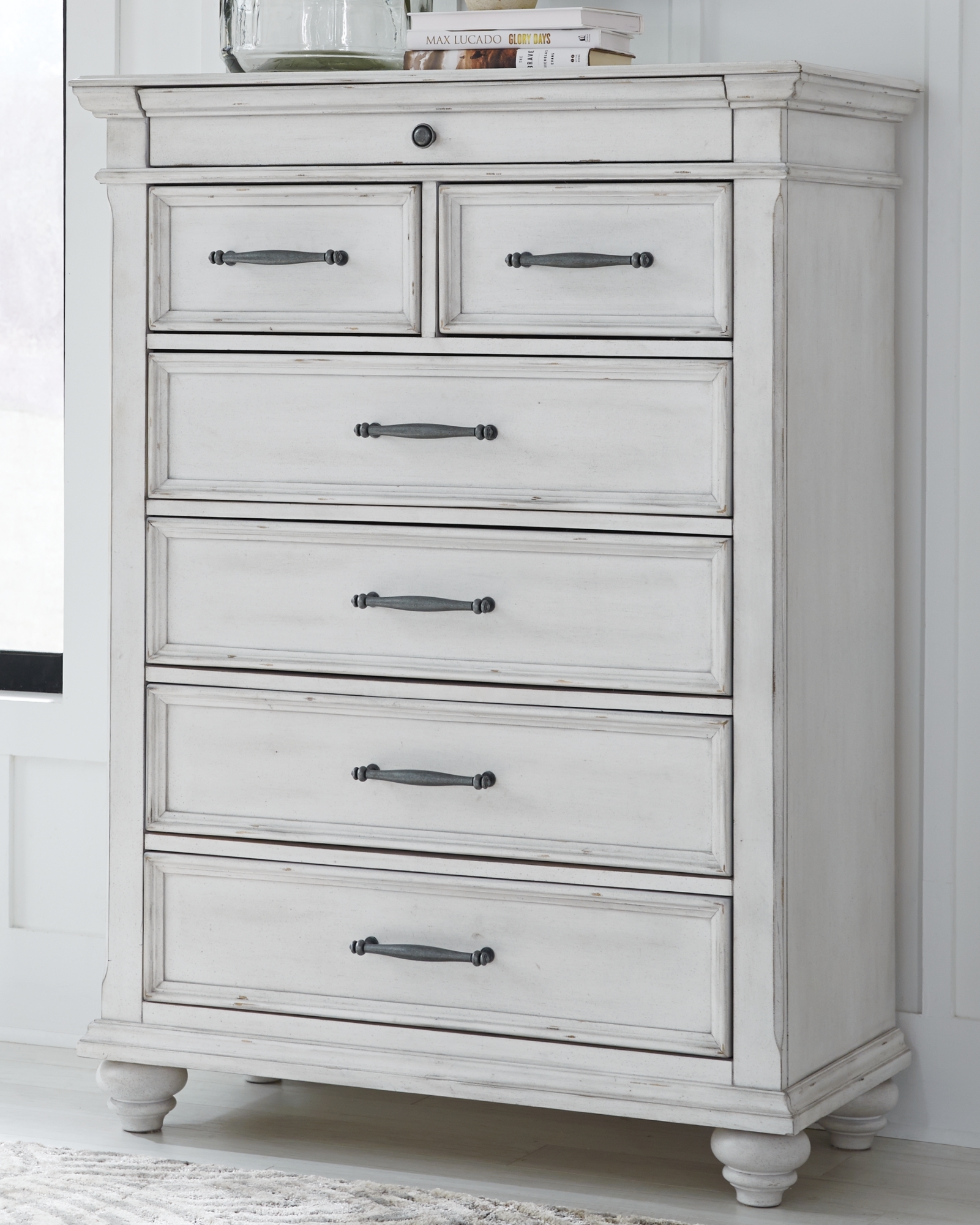 Benchcraft Kanwyn King Bedroom Set