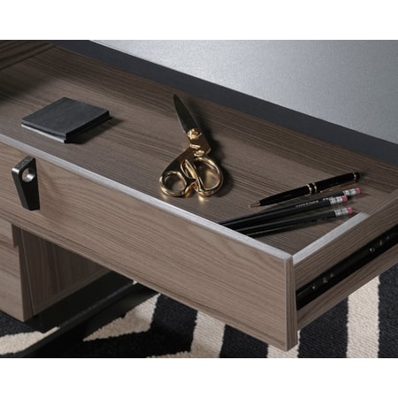 International Lux Executive Desk