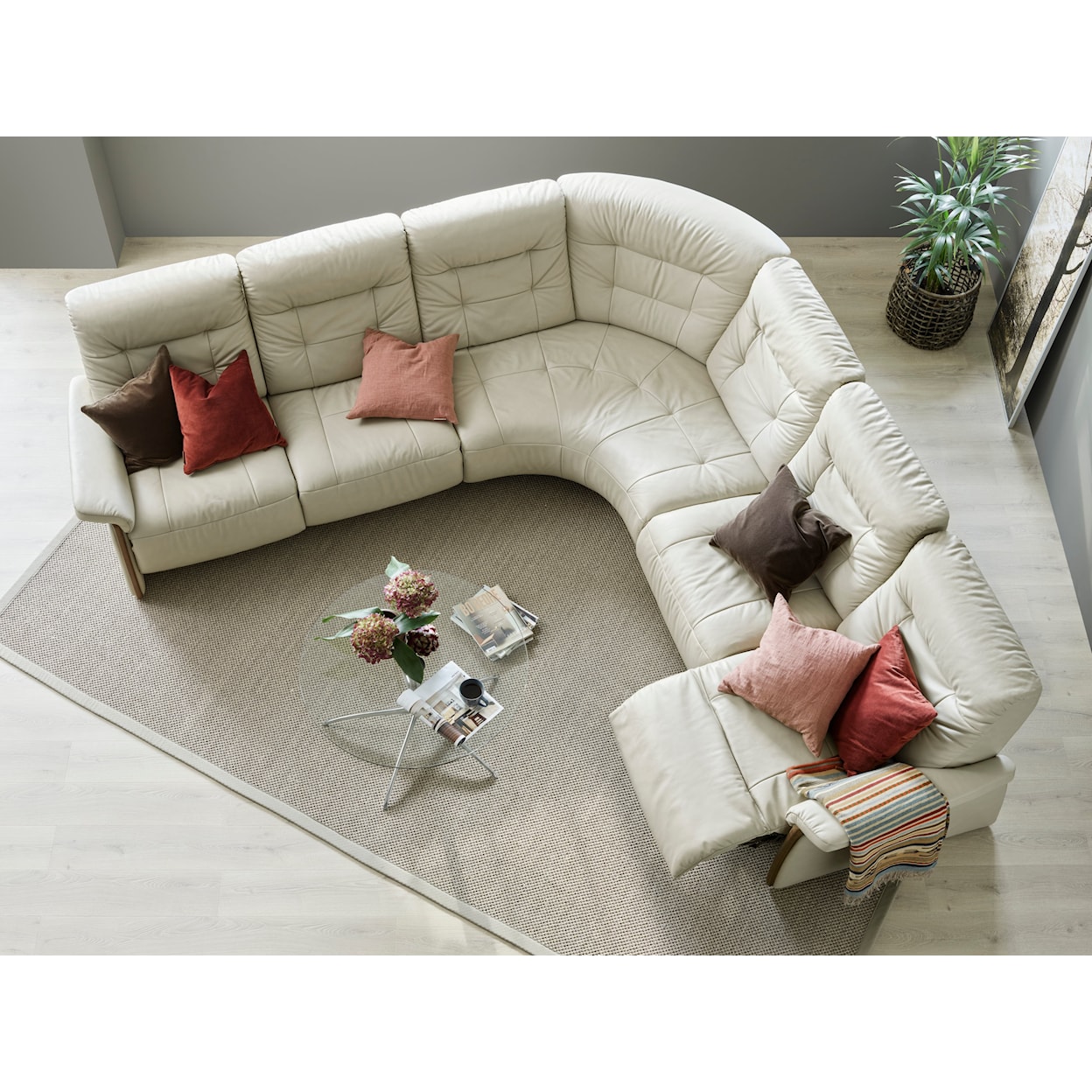 Stressless by Ekornes Mary 5-Pc Power Reclining Sectional w/ Wood Arms