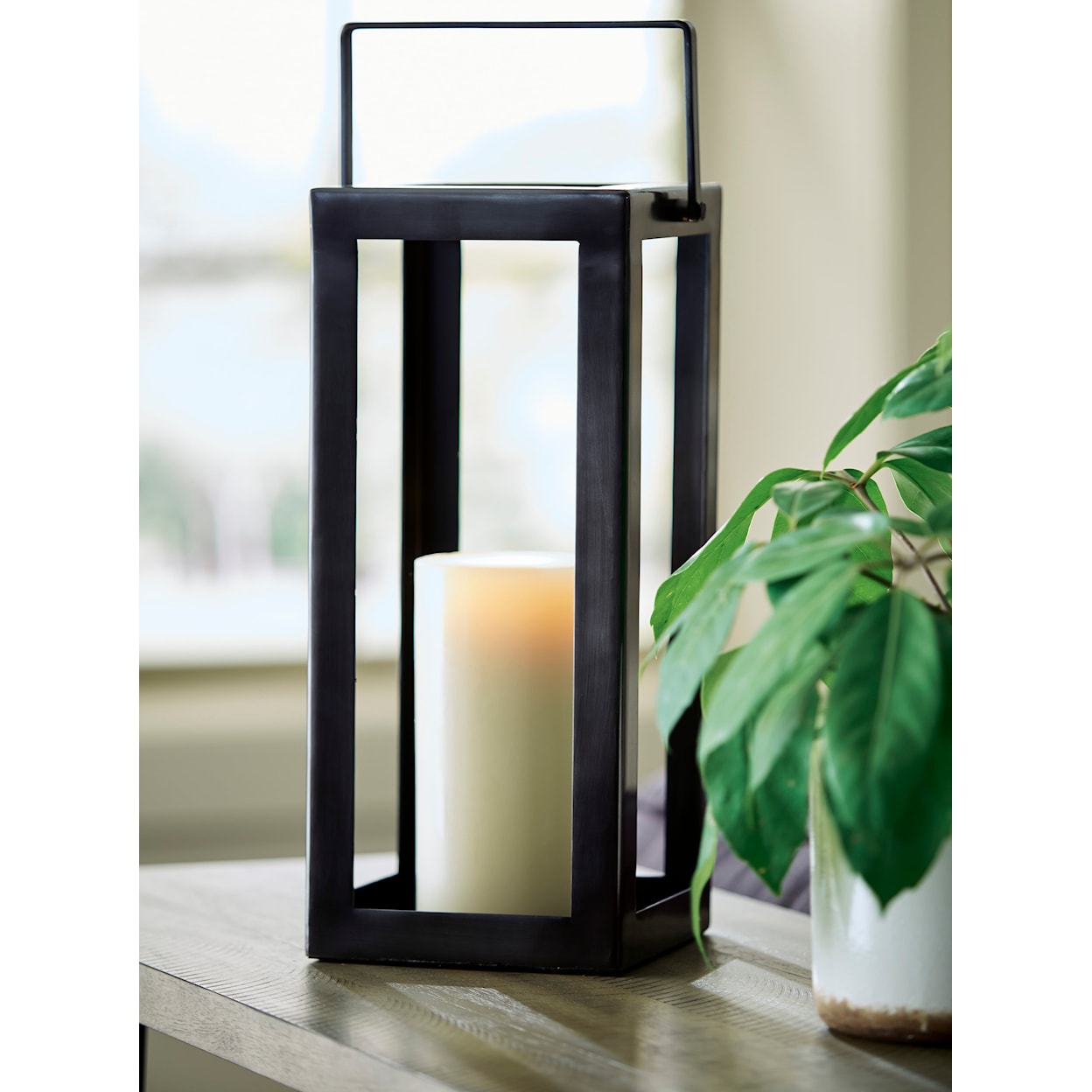 Ashley Furniture Signature Design Briana Briana Lantern