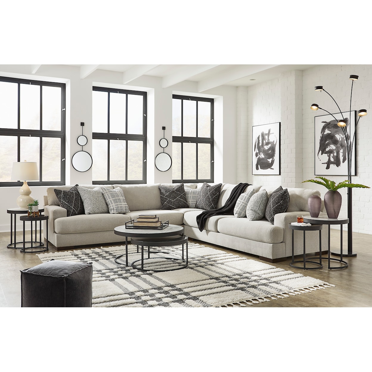 Benchcraft Alana 3-Piece Sectional