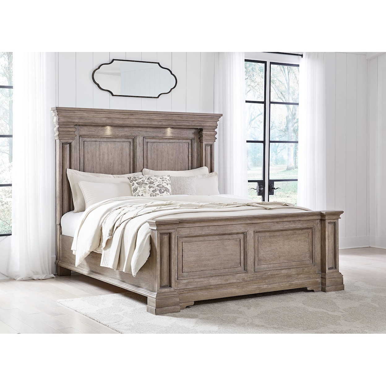 Signature Design by Ashley Blairhurst King Panel Bed