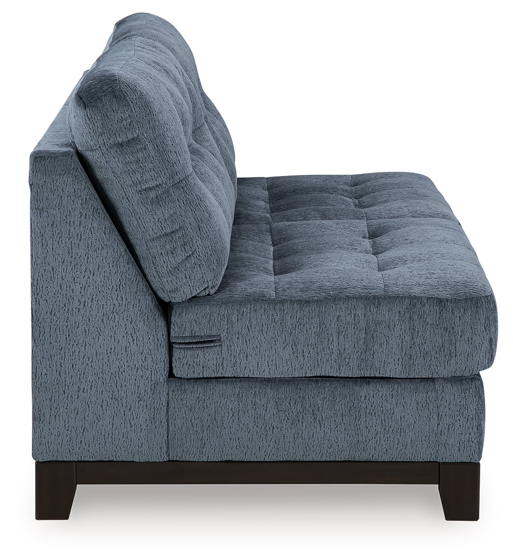 Benchcraft by Ashley Maxon Place 3300334 Armless Loveseat Royal