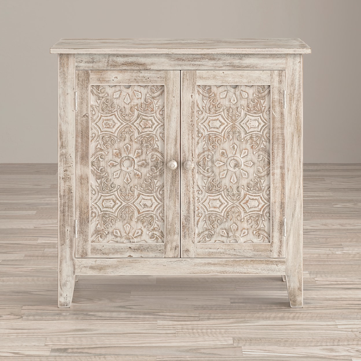 VFM Signature Global Archive Chloe Accent Chest