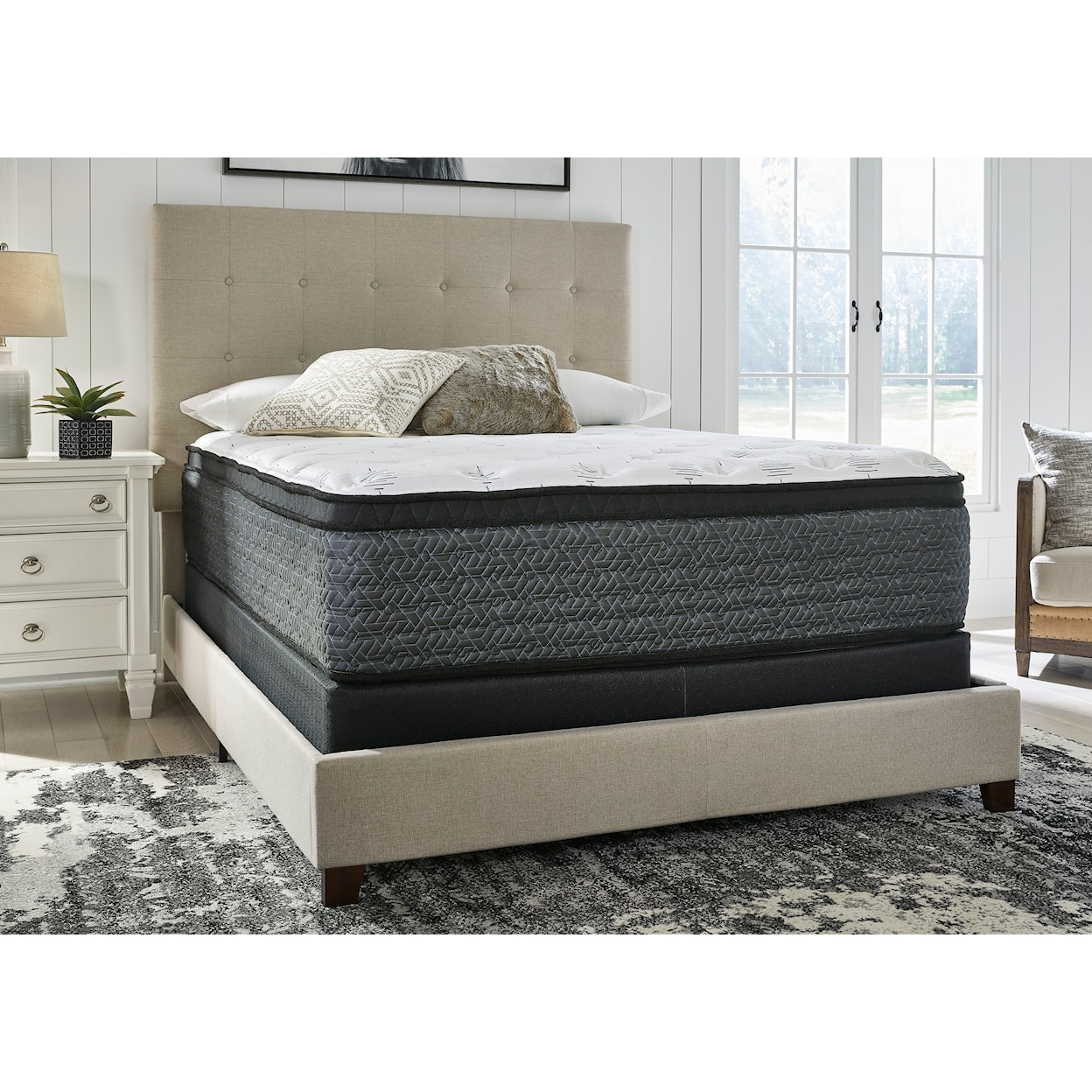 Sierra Sleep Ultra Luxury ET with Memory Foam Queen Plush Mattress