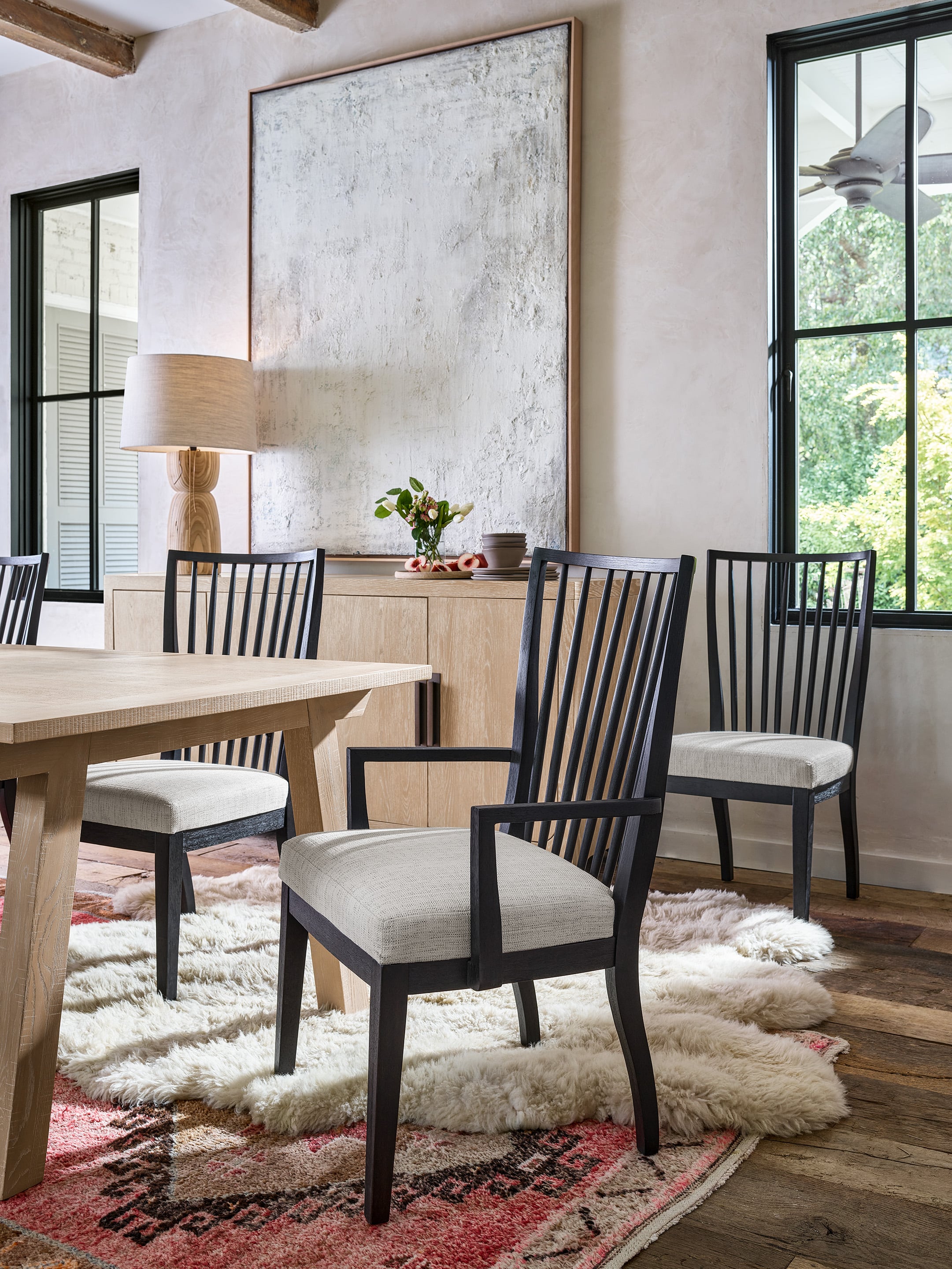 Universal Modern Farmhouse U011F625 Farmhouse Arm Chair with