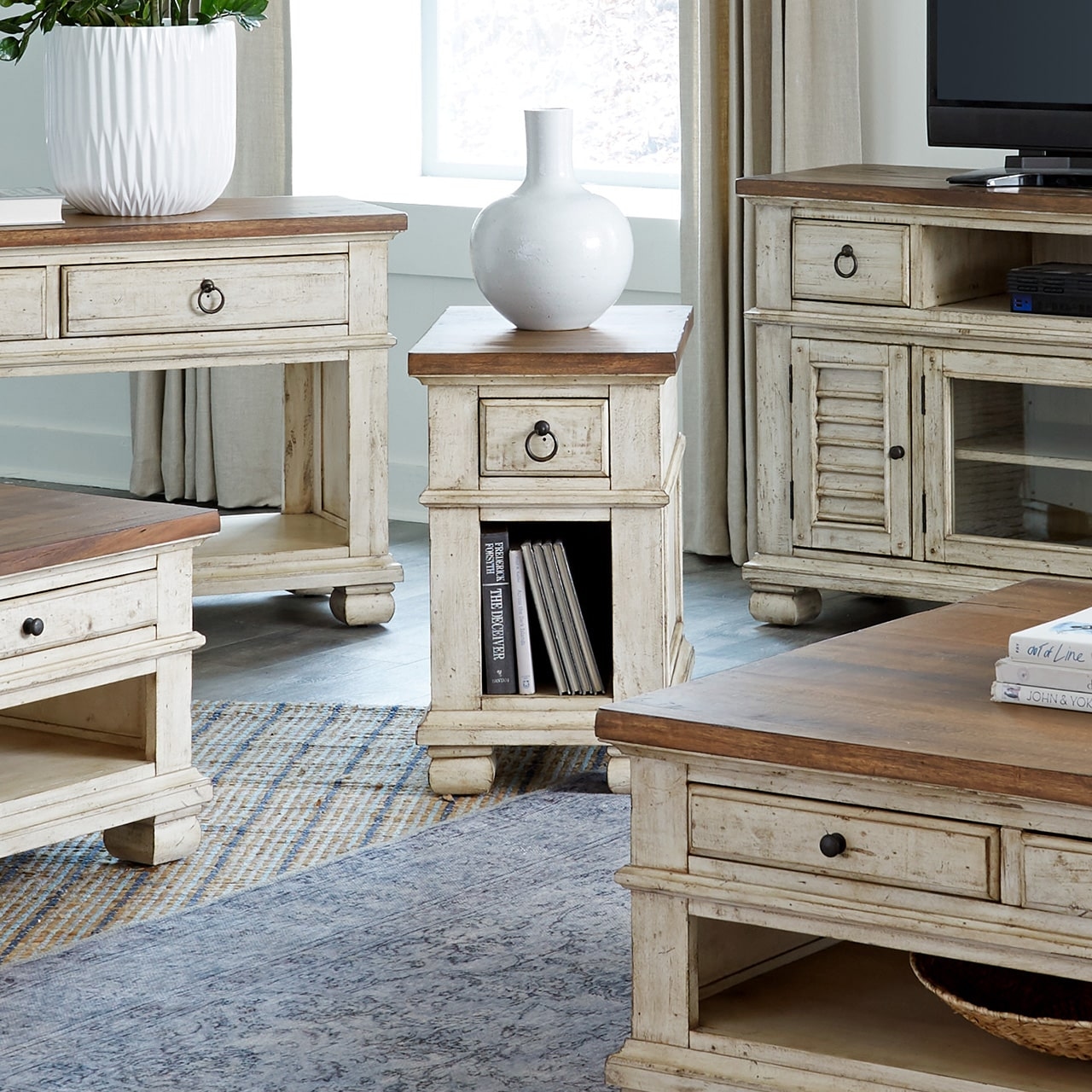 Single Drawer Chairside Table