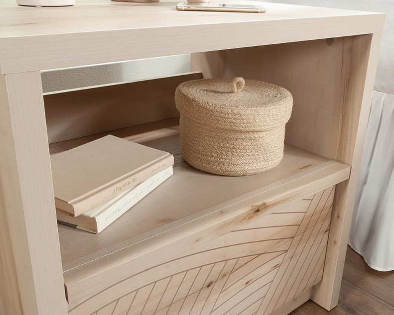 Harvey Park 1-Drawer Nightstand