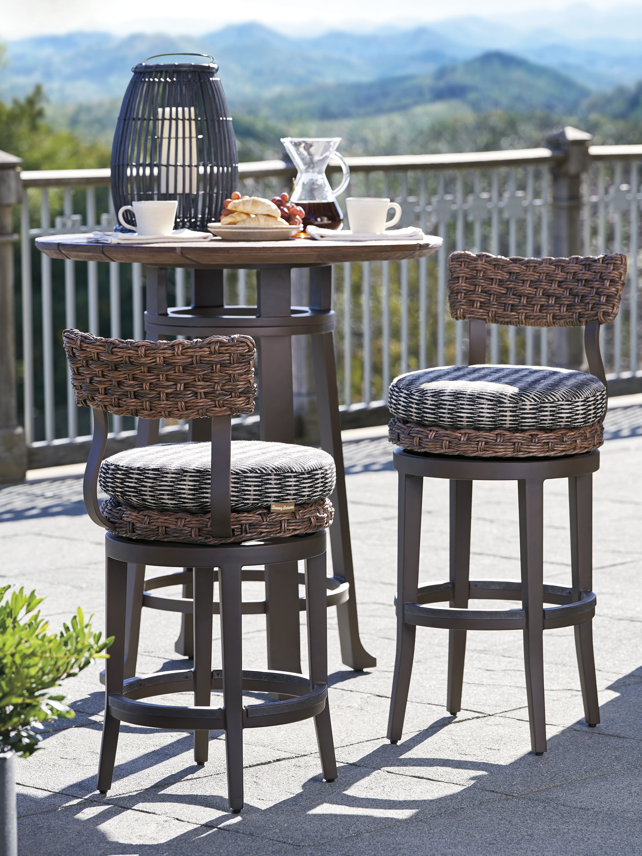 Tommy Bahama Outdoor Living Kilimanjaro Swivel Counter Stool