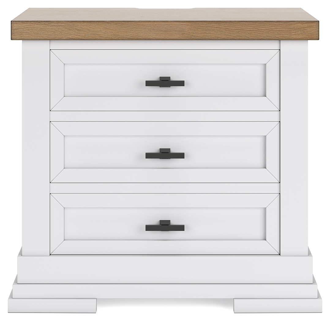 Benchcraft Ashbryn 3-Drawer Nightstand