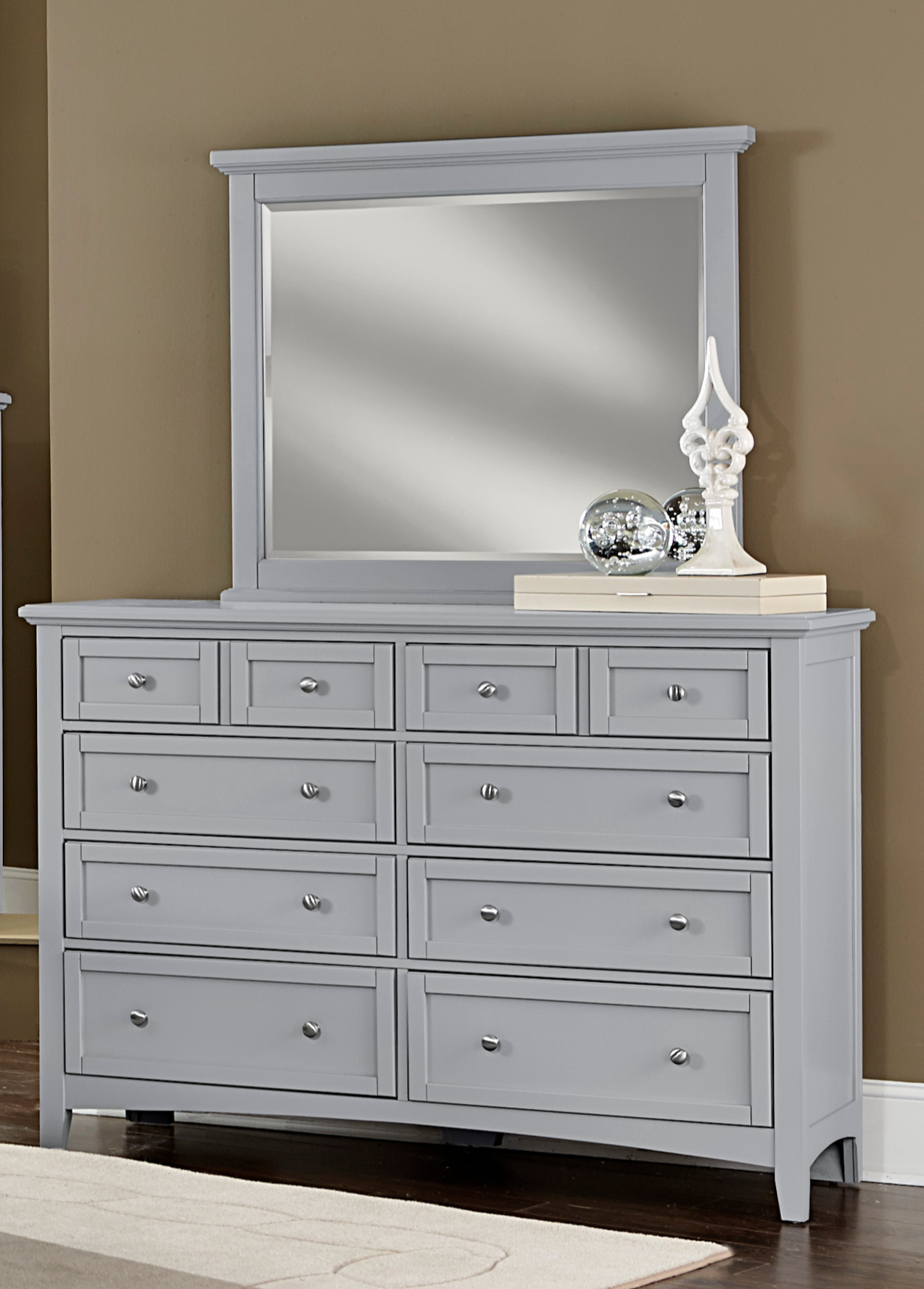 Vaughan-Bassett Bonanza Queen Bedroom Group