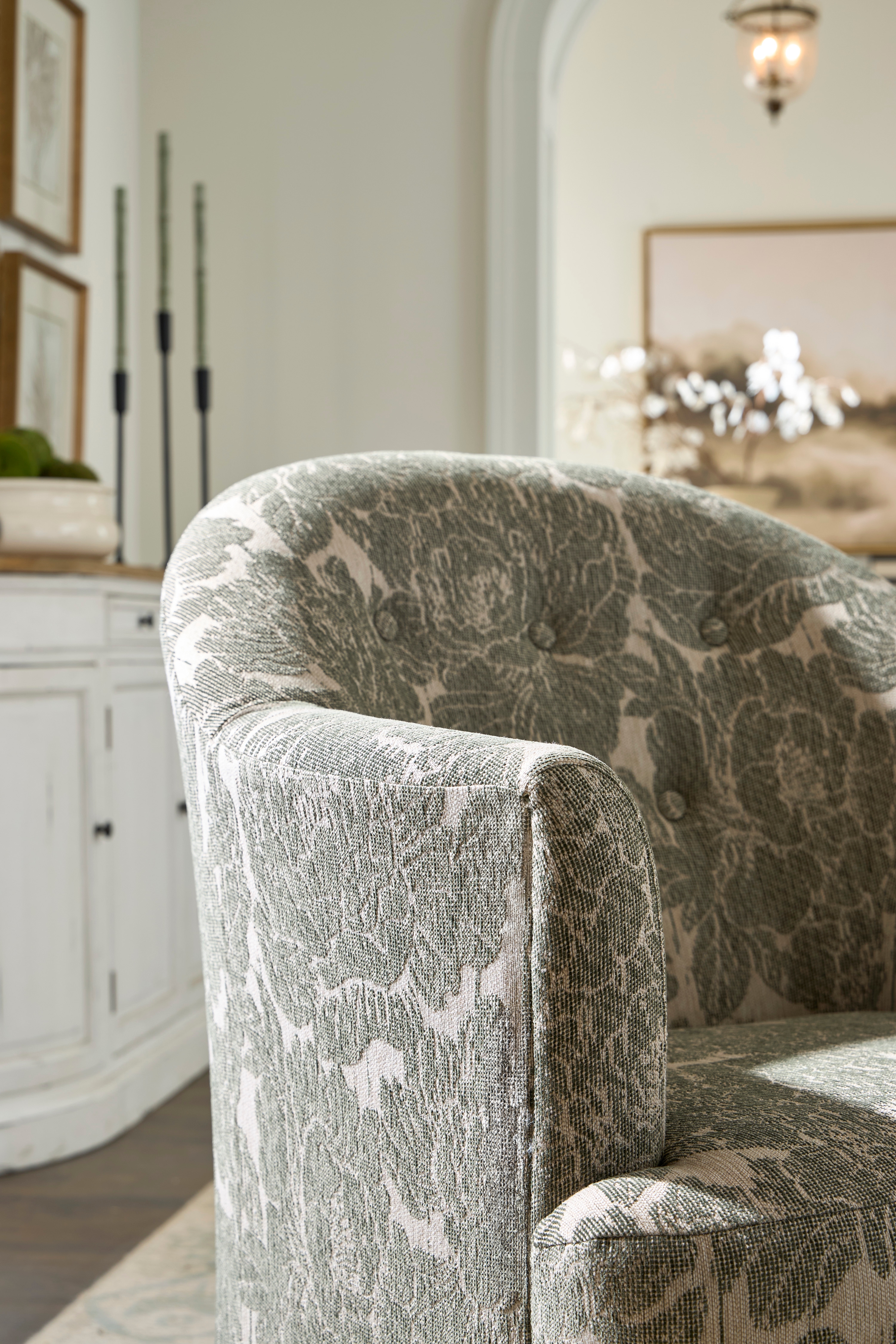 Best Home Furnishings Arden Chair