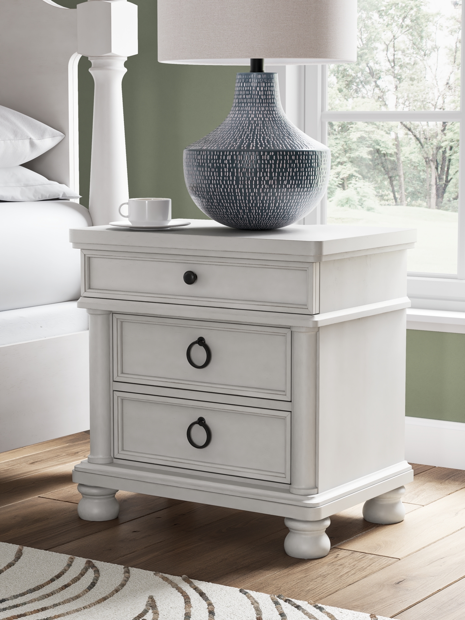 Signature Design by Ashley Rowlenstown 3-Drawer Nightstand