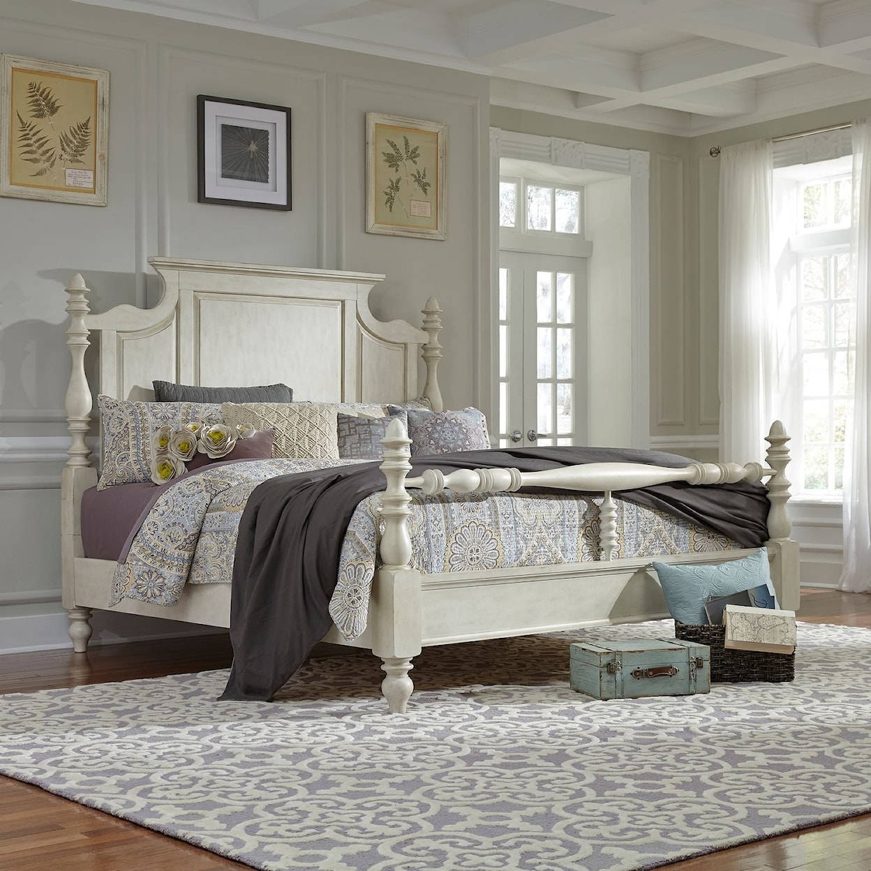 Libby Hanna Queen Poster Bed